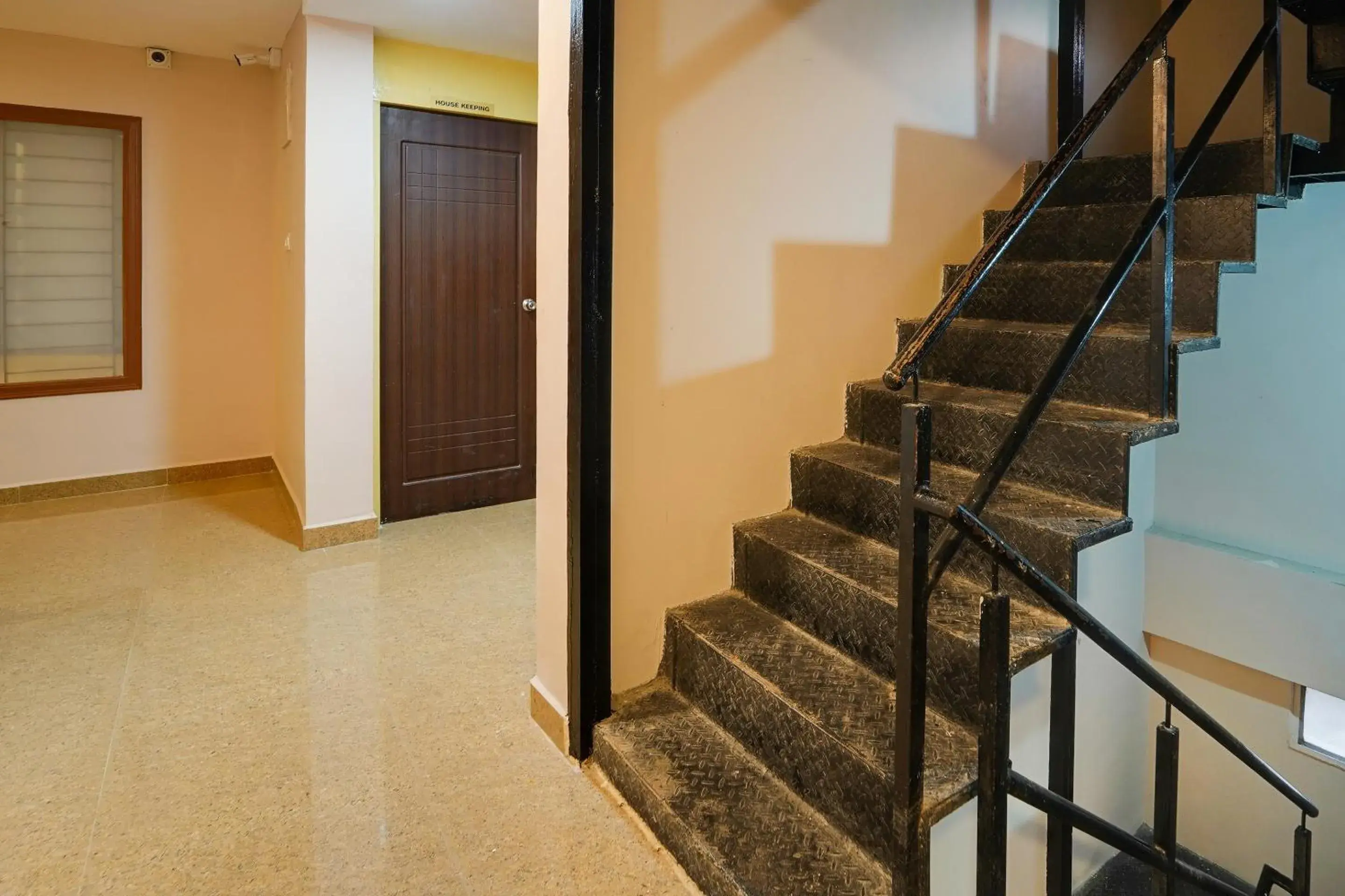 Facade/entrance in Super Townhouse Davis Let Bangalore Facade/entrance in Super Townhouse Davis Let Bangalore