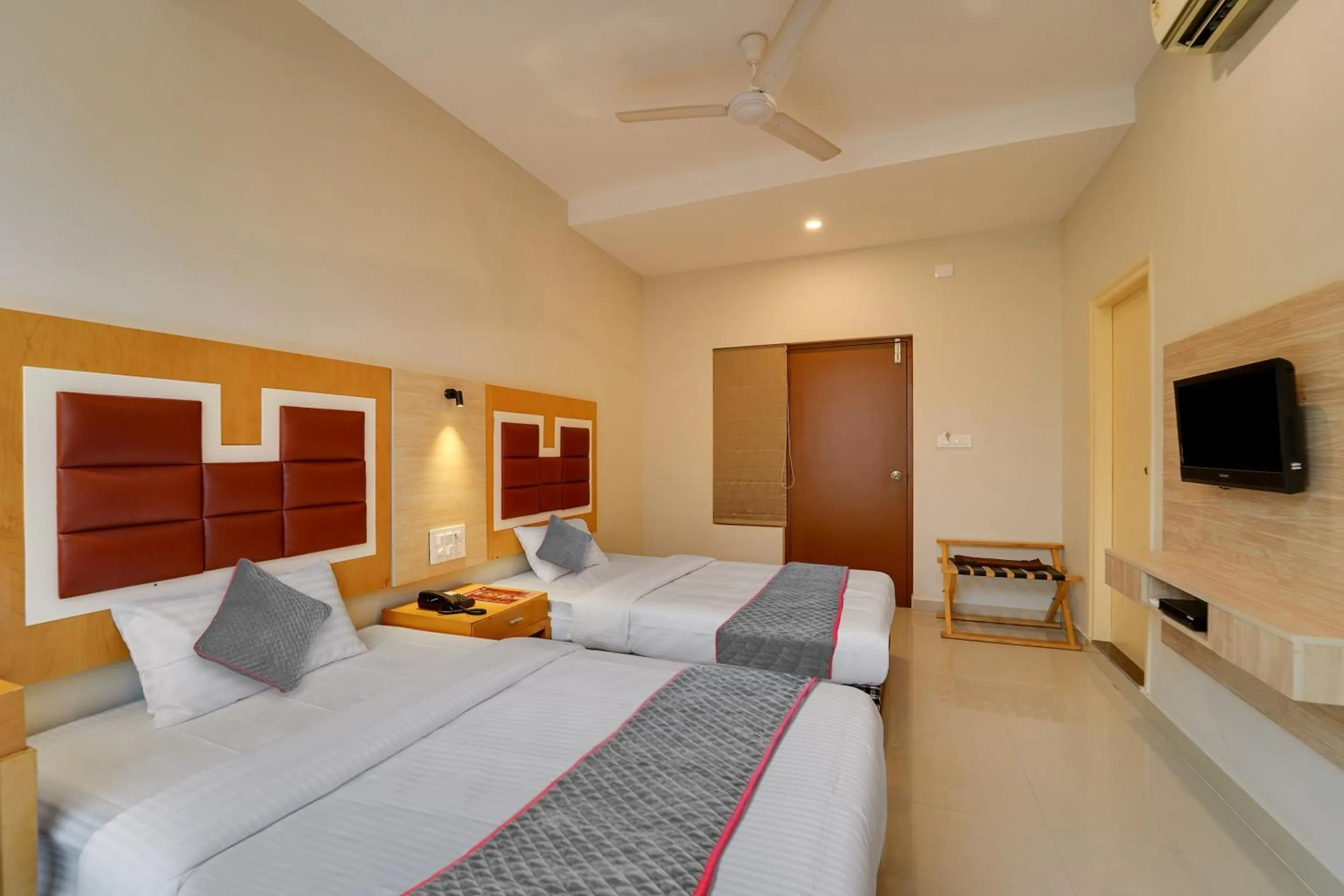 Bedroom, Bed in Super Townhouse Davis Let Bangalore