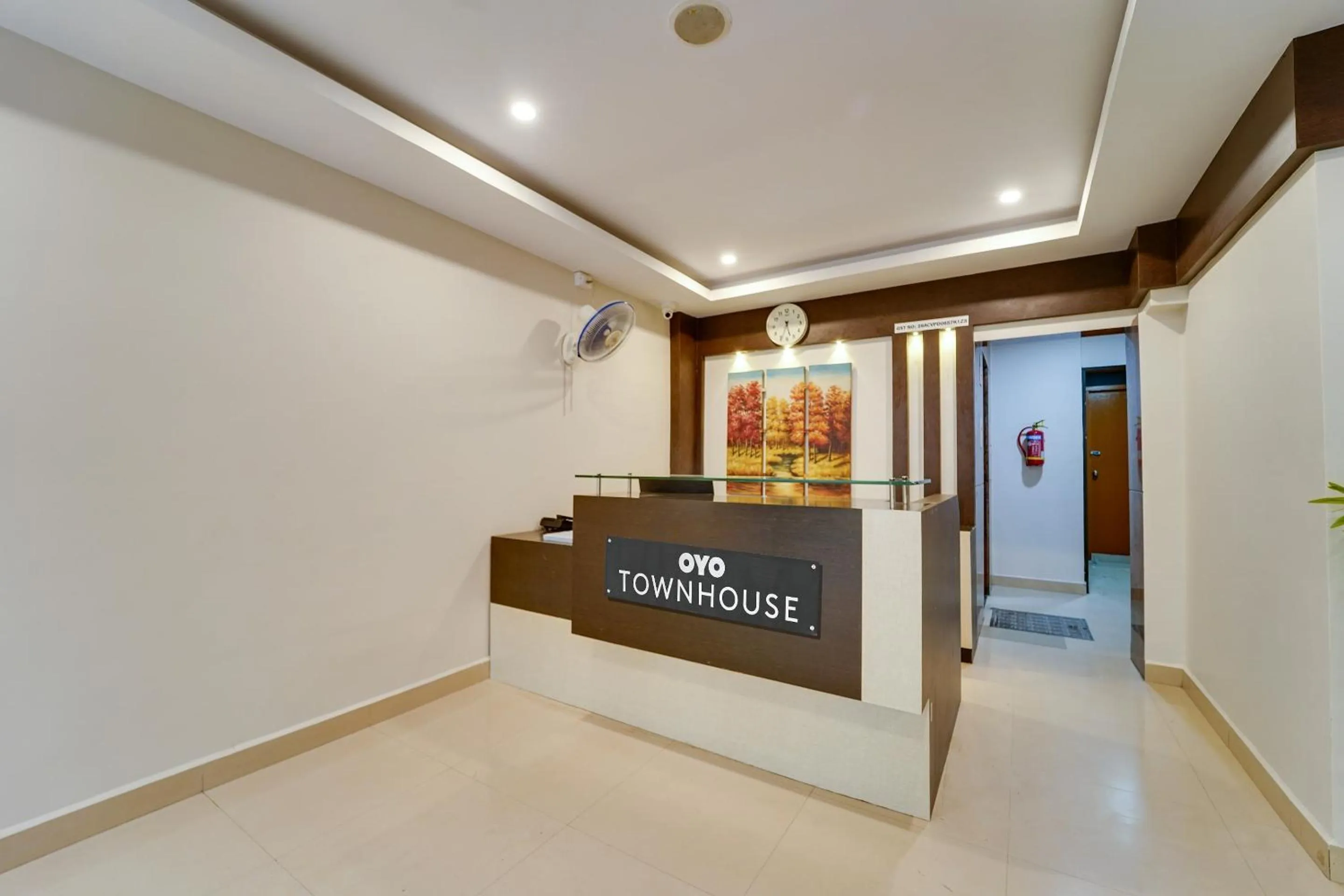 Lobby or reception in Super Townhouse Davis Let Bangalore