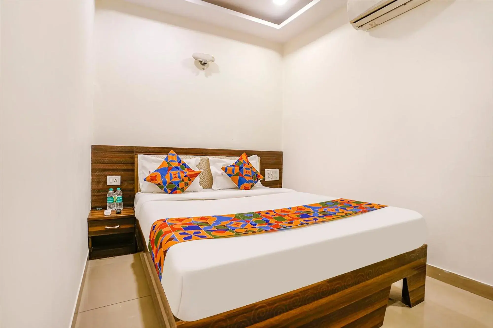 Deluxe Room - single occupancy in Super OYO Hotel O Accore Inn Deluxe Room - single occupancy in Super OYO Hotel O Accore Inn