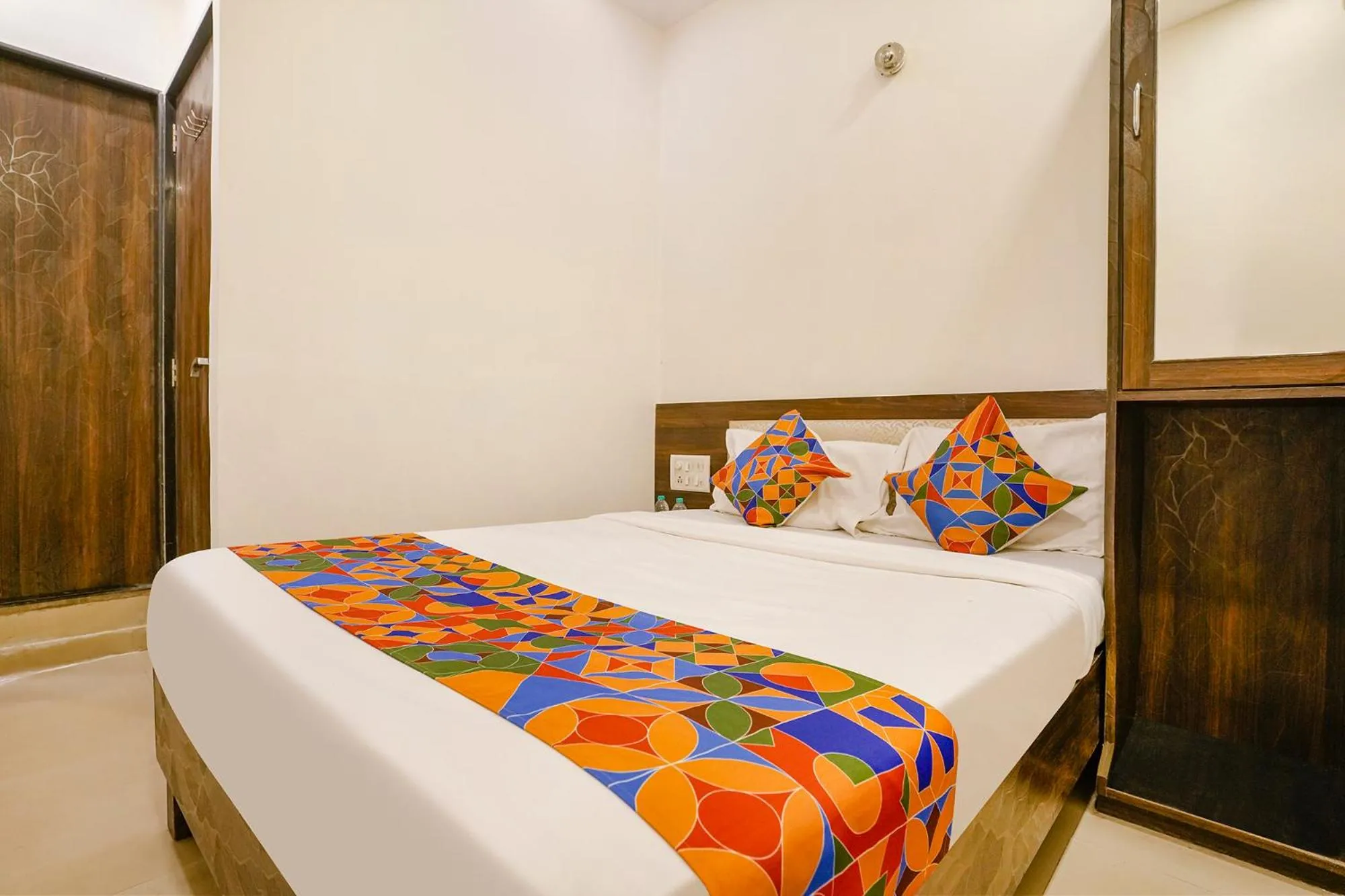 Bed in Super OYO Hotel O Accore Inn