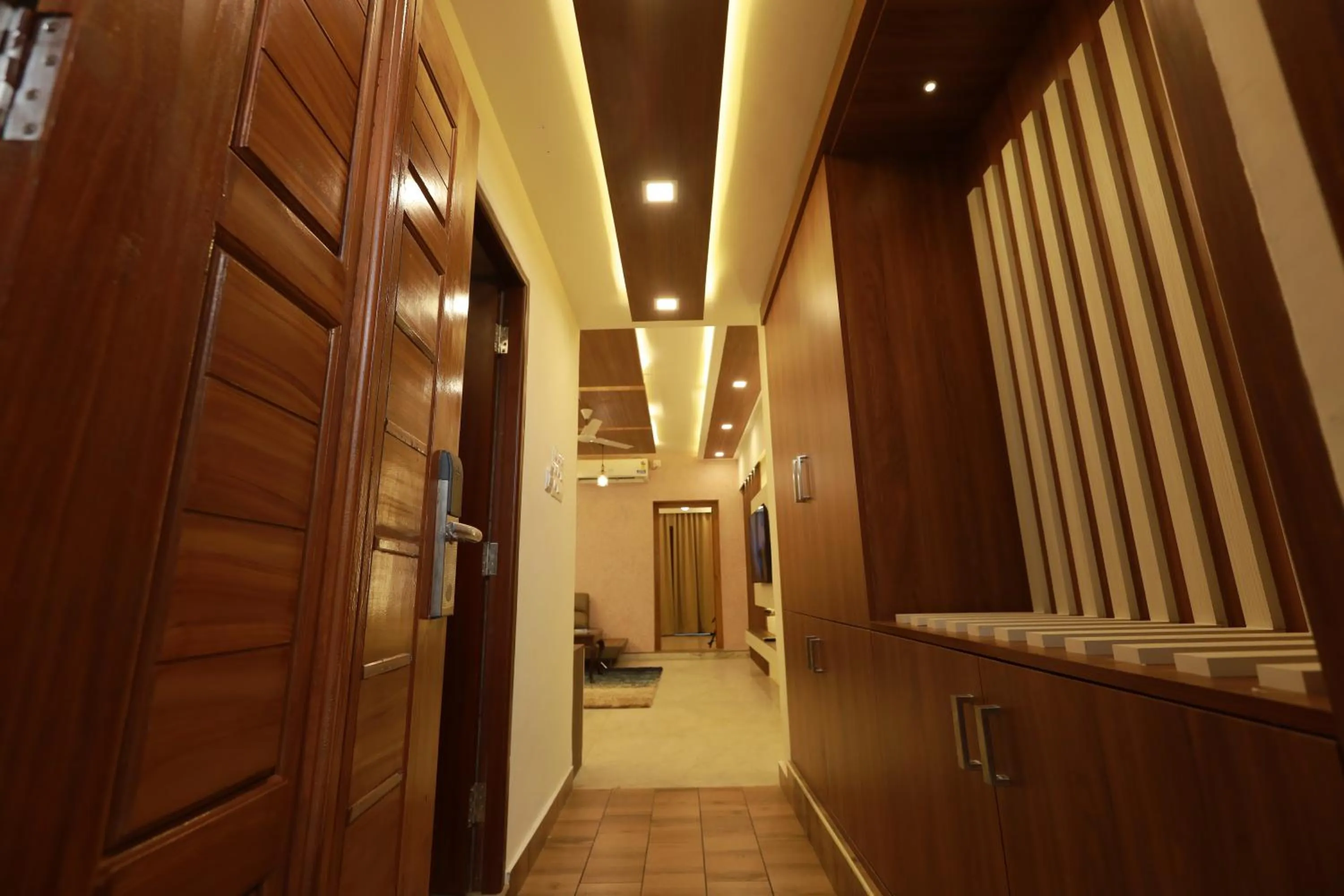 Liwa Tower Hotel & Business Center