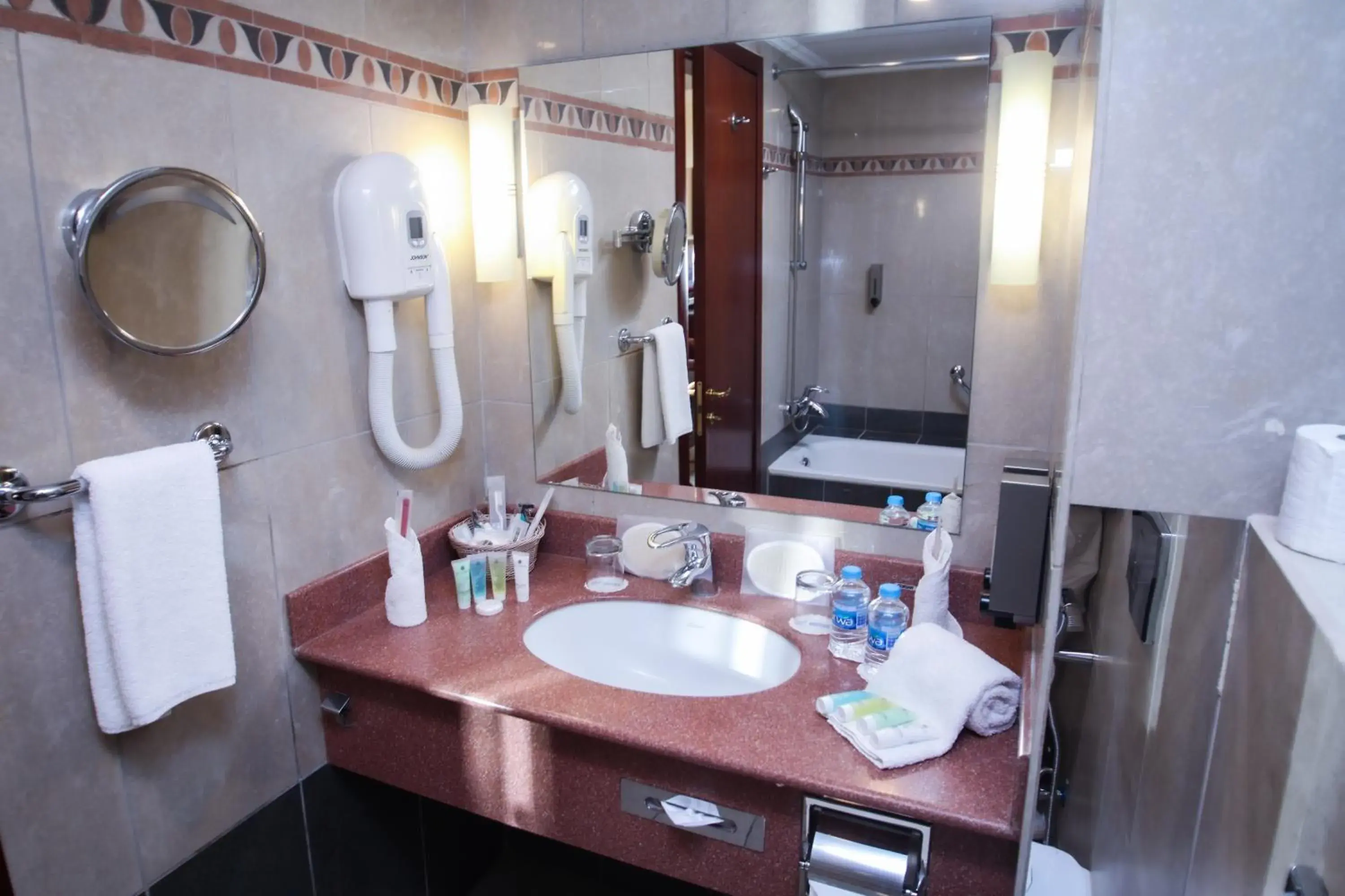 Deluxe Twin Room in Amman Paradise Hotel Deluxe Twin Room in Amman Paradise Hotel