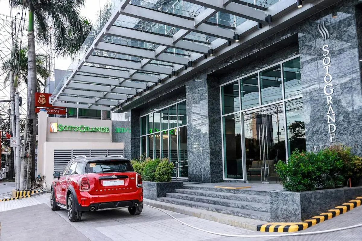 Property building in Sotogrande Hotel Katipunan