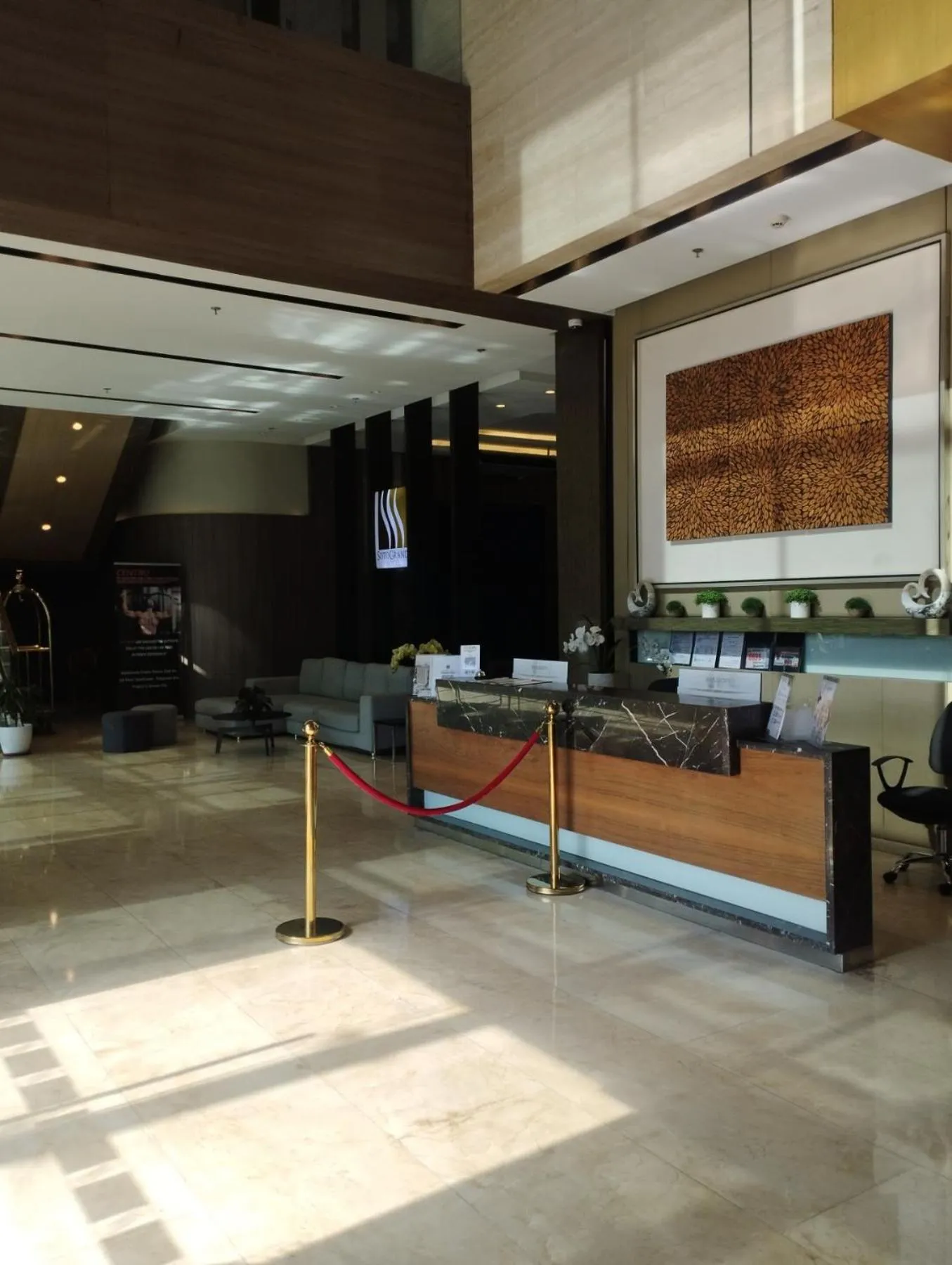 Lobby or reception in Sotogrande Hotel Katipunan