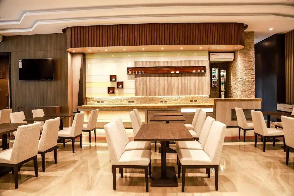 Restaurant/places to eat in Sotogrande Hotel Katipunan Restaurant/places to eat in Sotogrande Hotel Katipunan