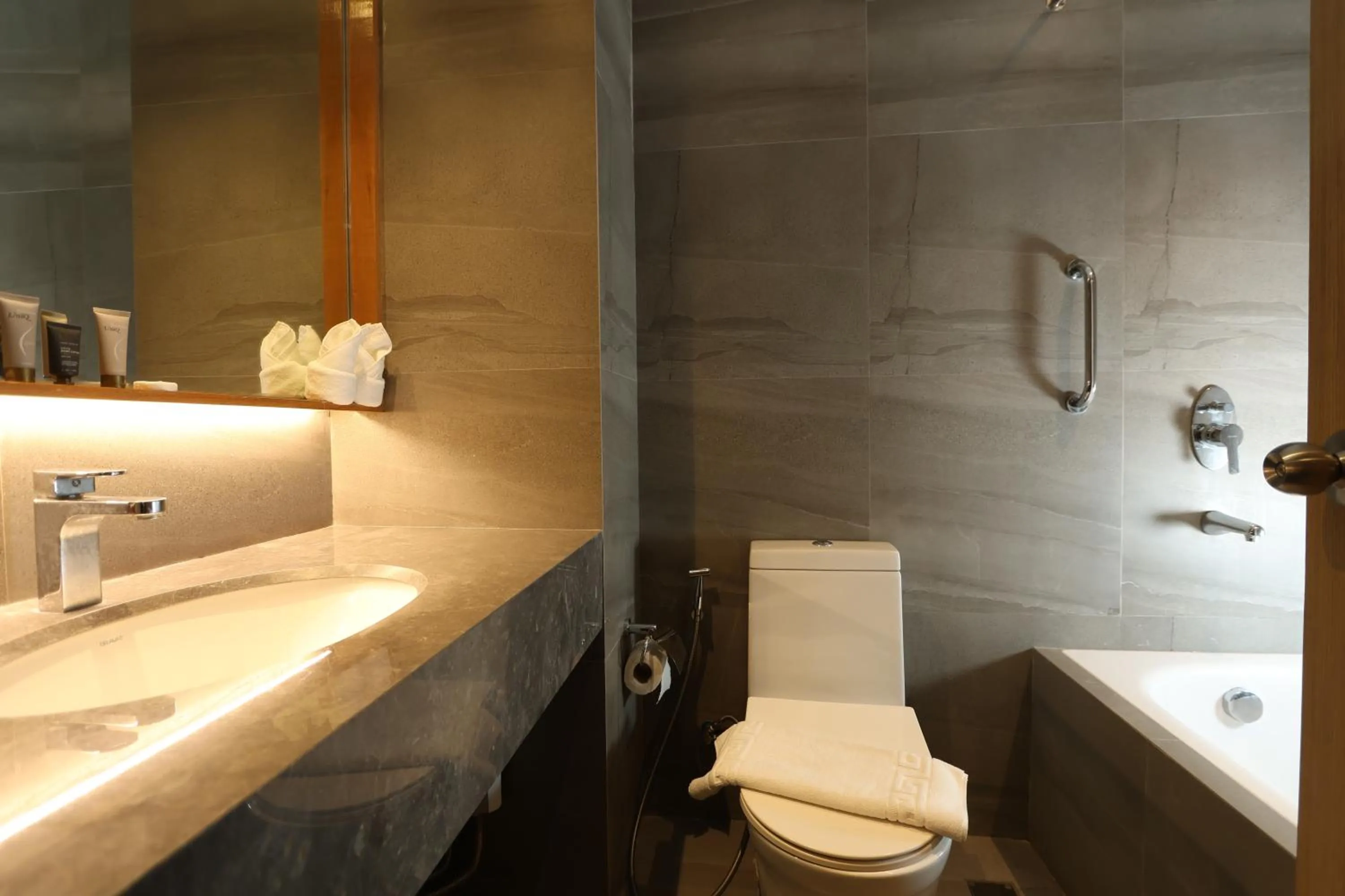 Bathroom in Sotogrande Hotel Katipunan