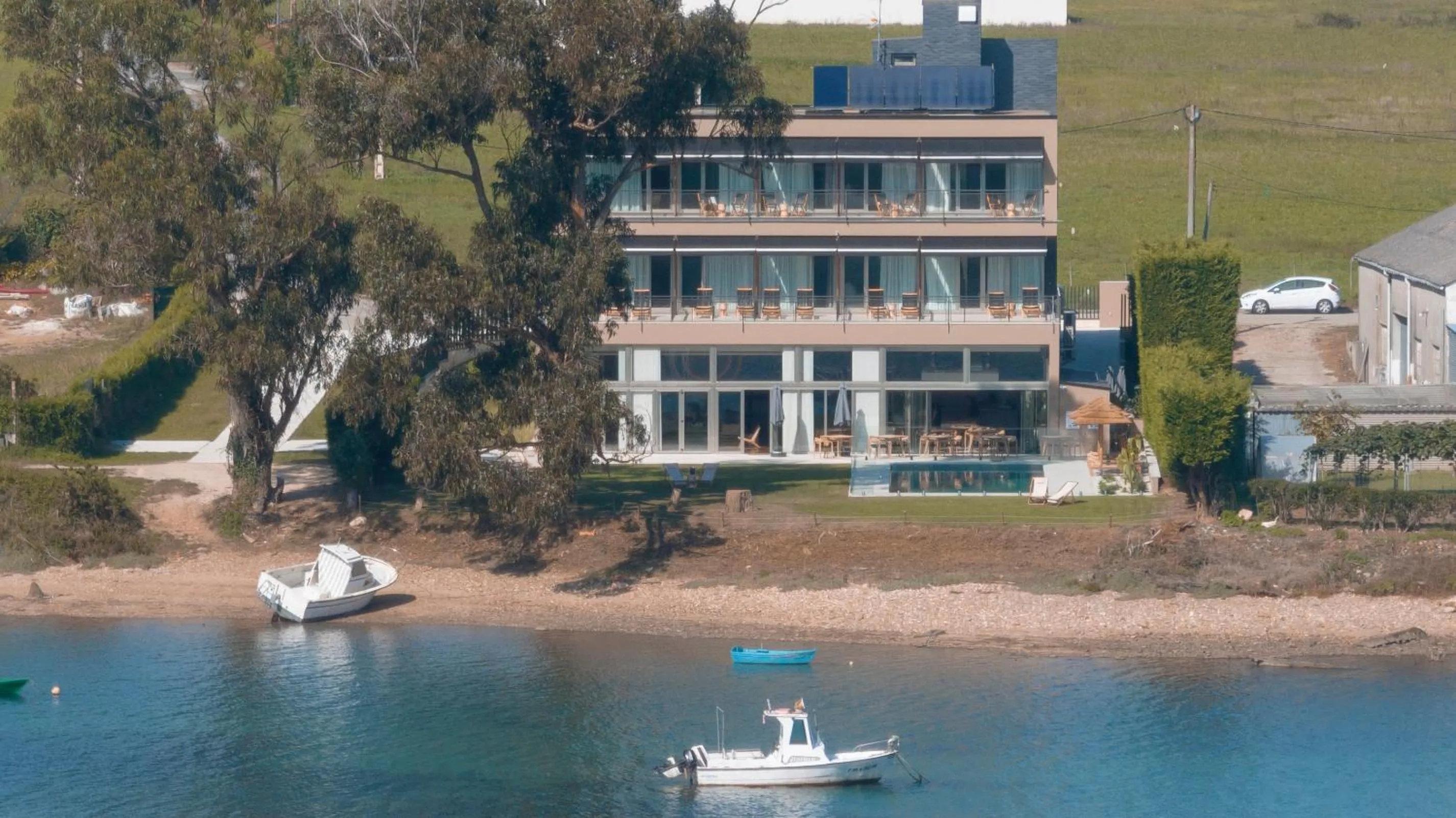 Property building in Malates Slow Boutique Hotel