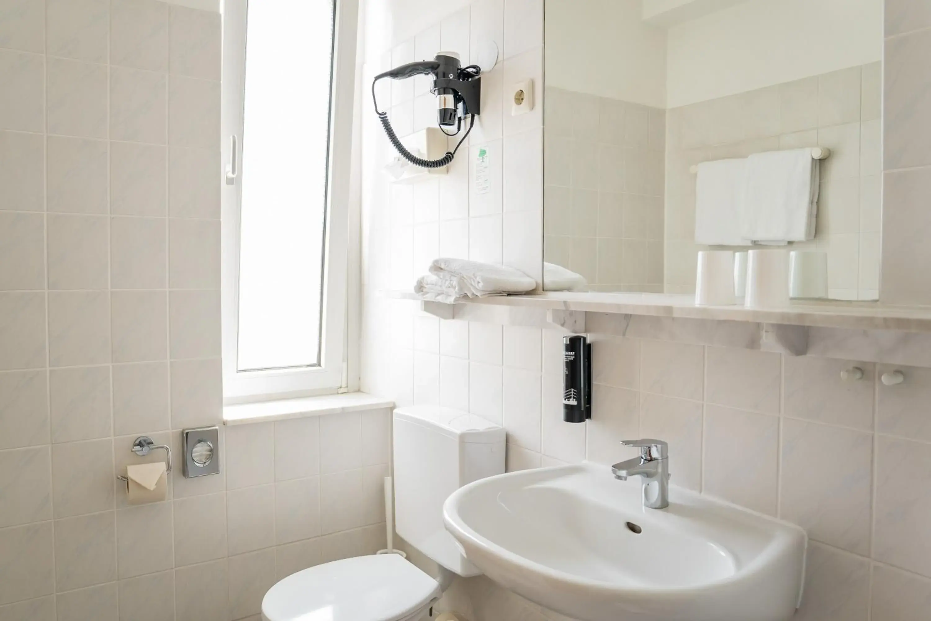 Toilet in Antares Apartments Toilet in Antares Apartments