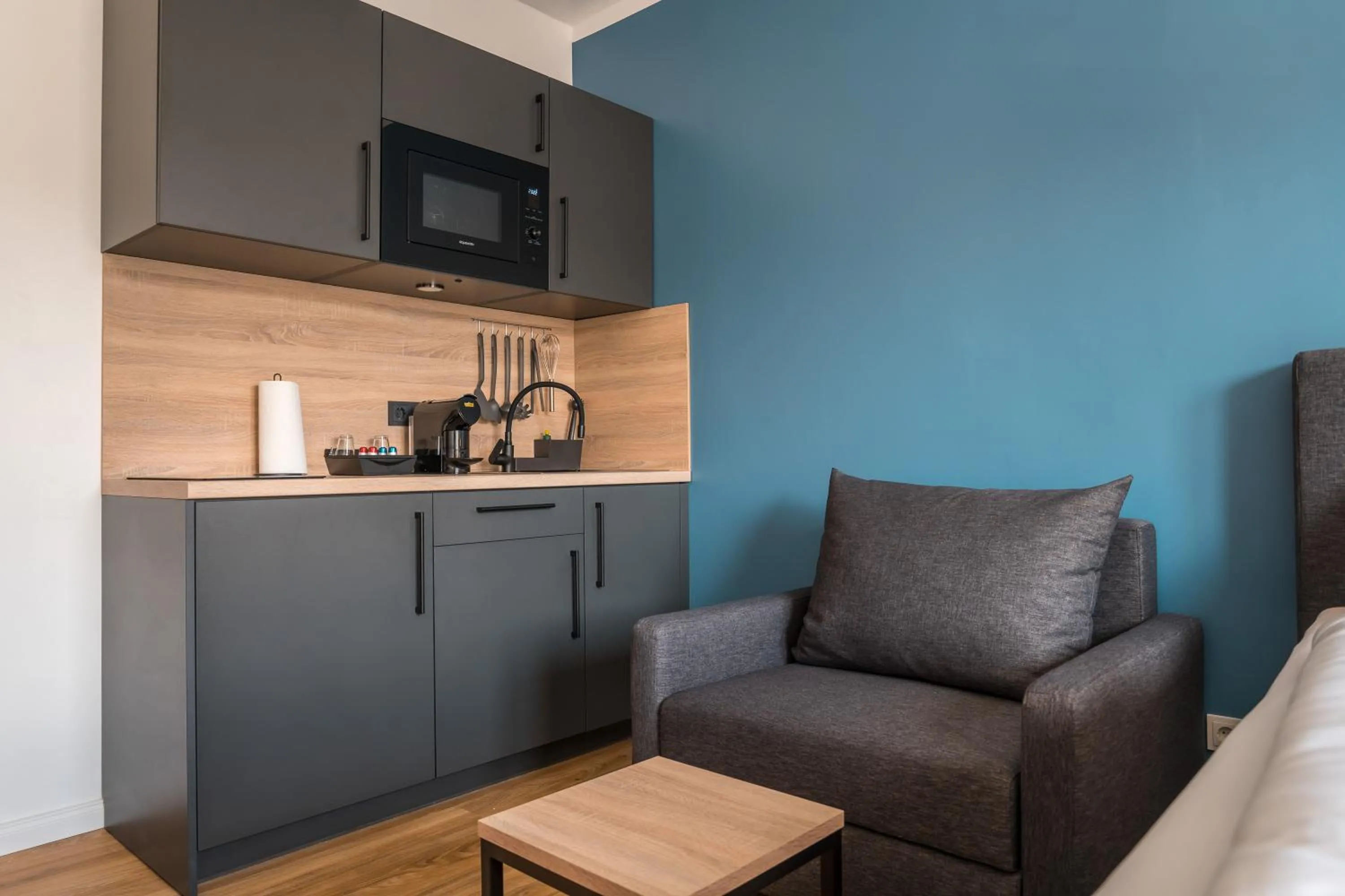 Coffee/tea facilities in Antares Apartments