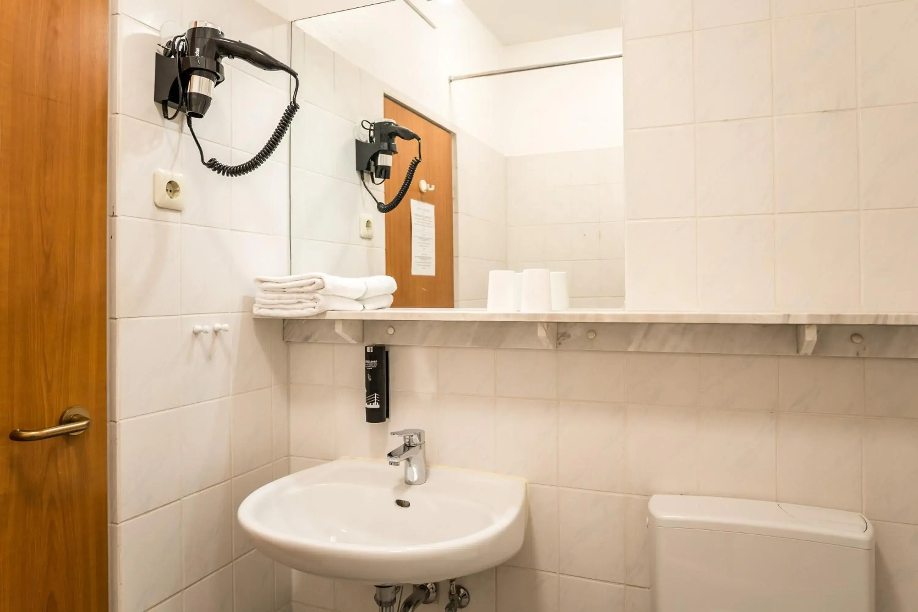 Toilet in Antares Apartments Toilet in Antares Apartments