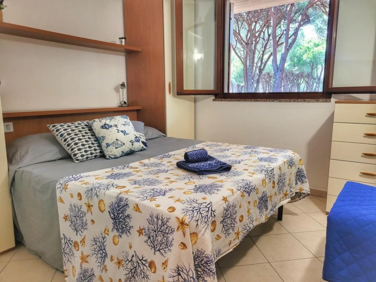 Bedroom, Bed in Pineta Azzurra