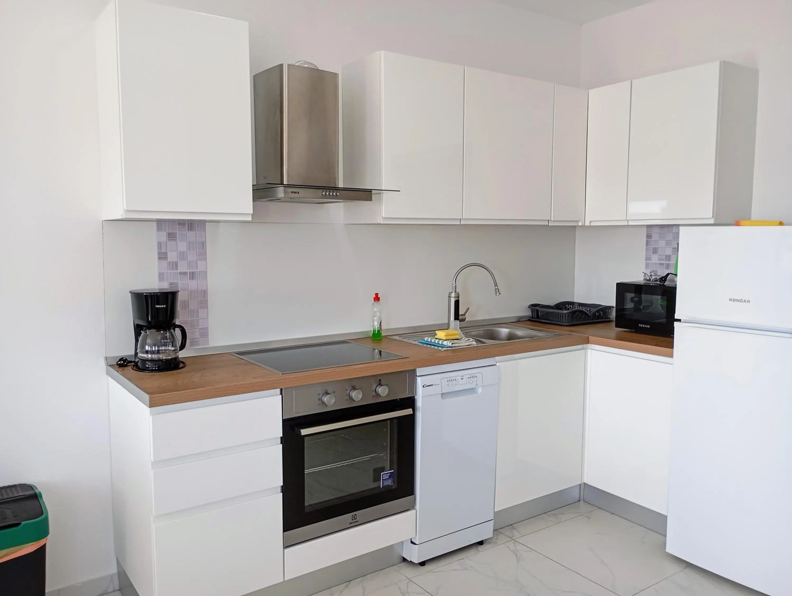 Immaculate 2-Bed Apartment in Okrug Gornji
