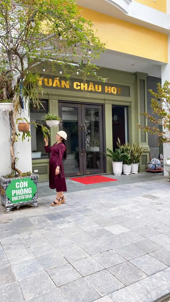Facade/entrance in Tuần Châu HQT
