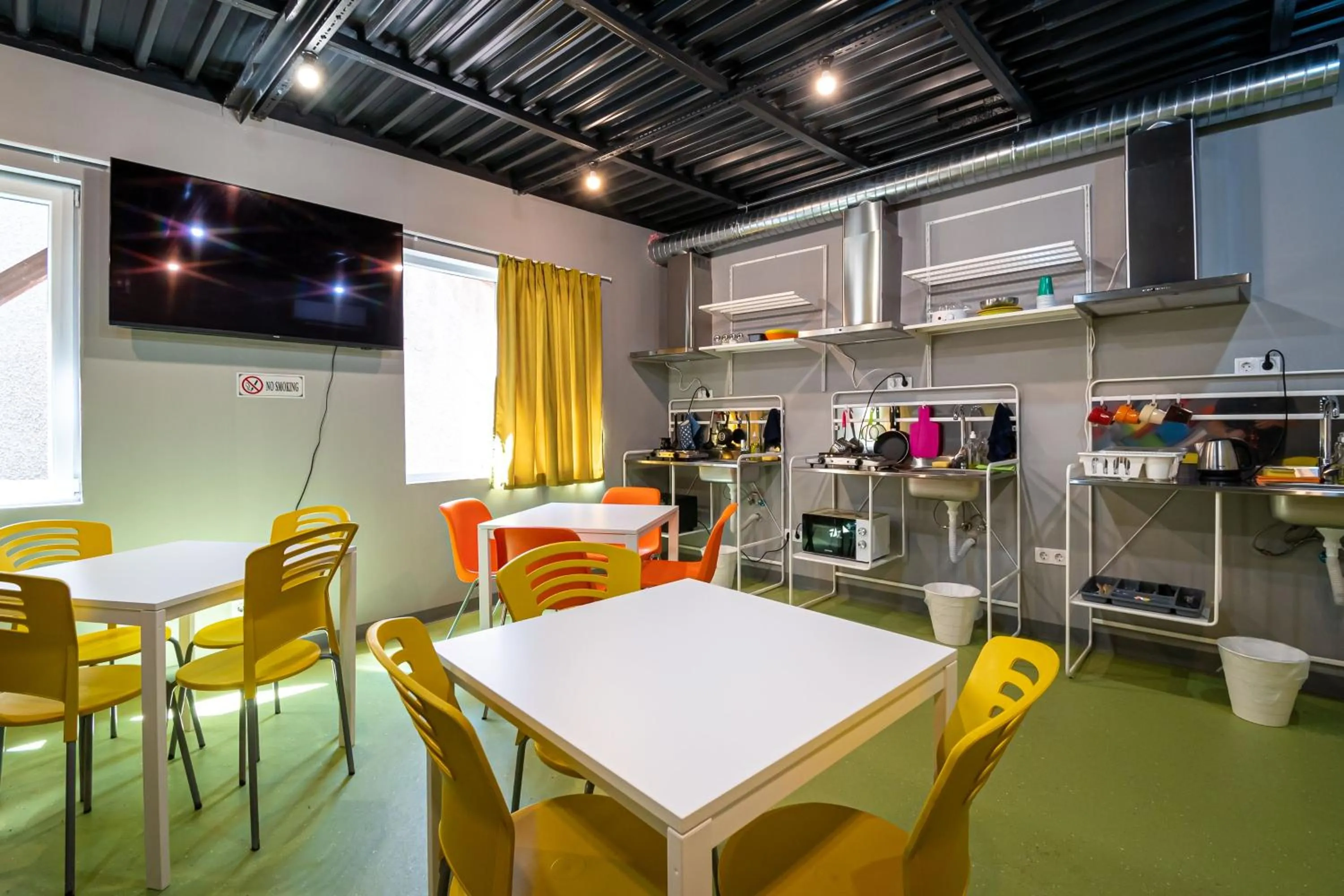 Green Cube Capsule Hostel