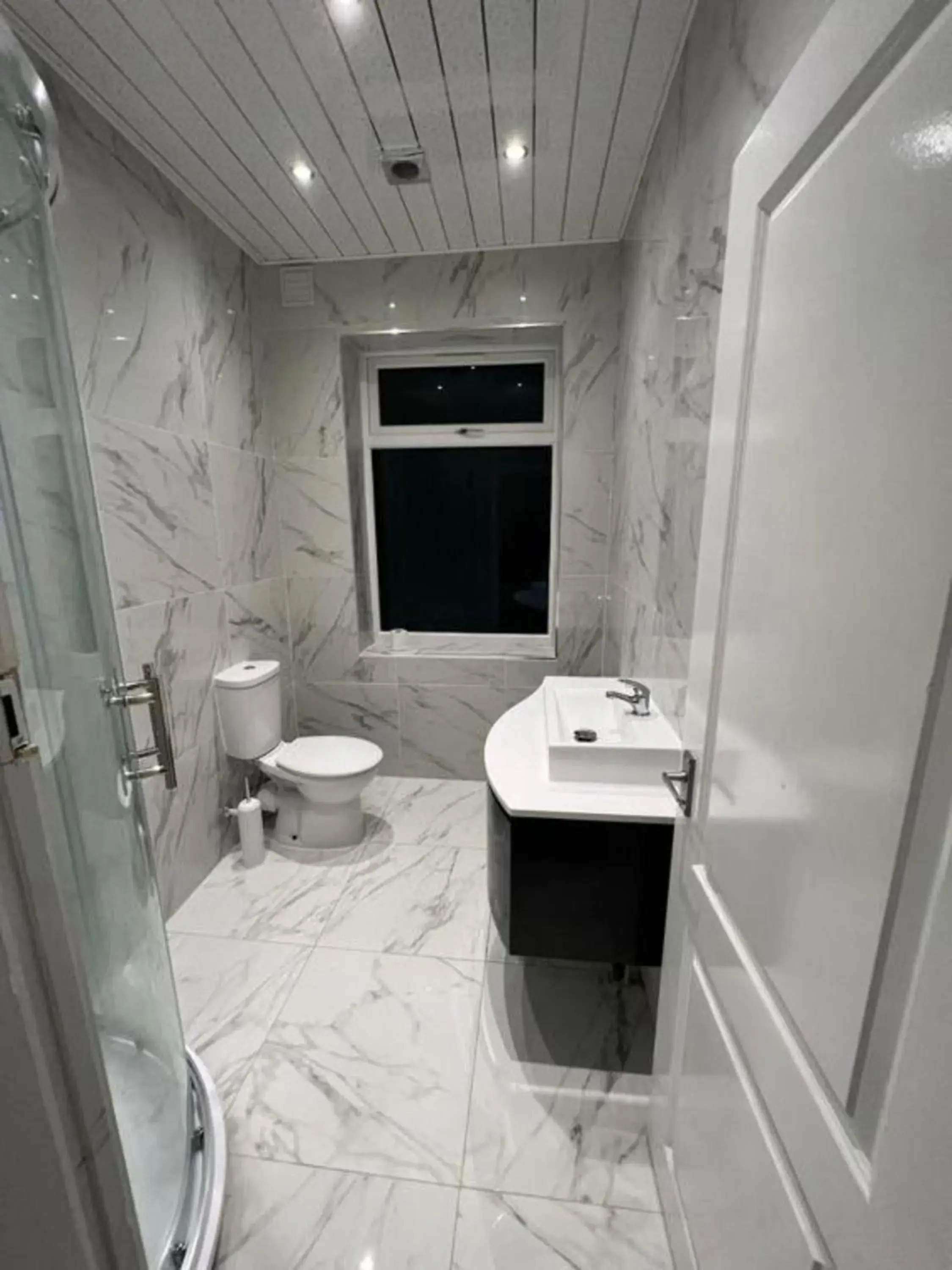 Bathroom in OYO The Pleasant House Bathroom in OYO The Pleasant House