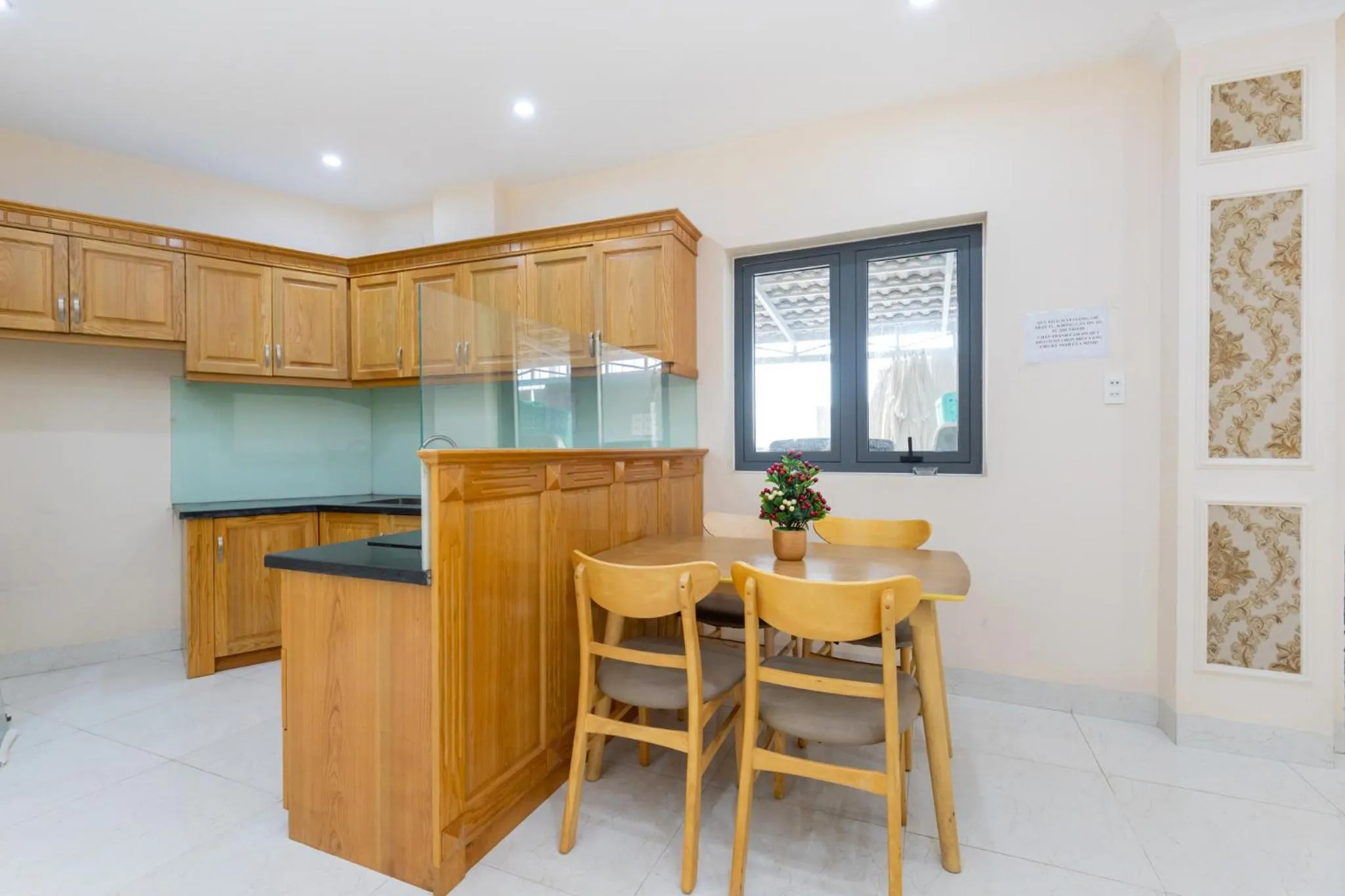 Kitchen or kitchenette in Biển Vàng Vũng Tàu Hotel