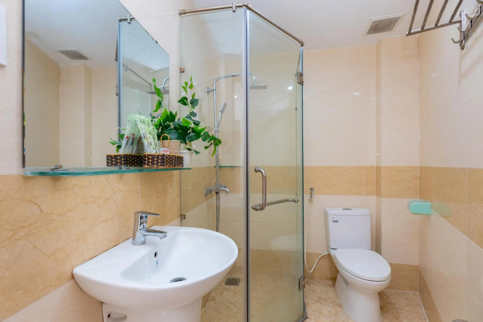 Shower in Biển Vàng Vũng Tàu Hotel