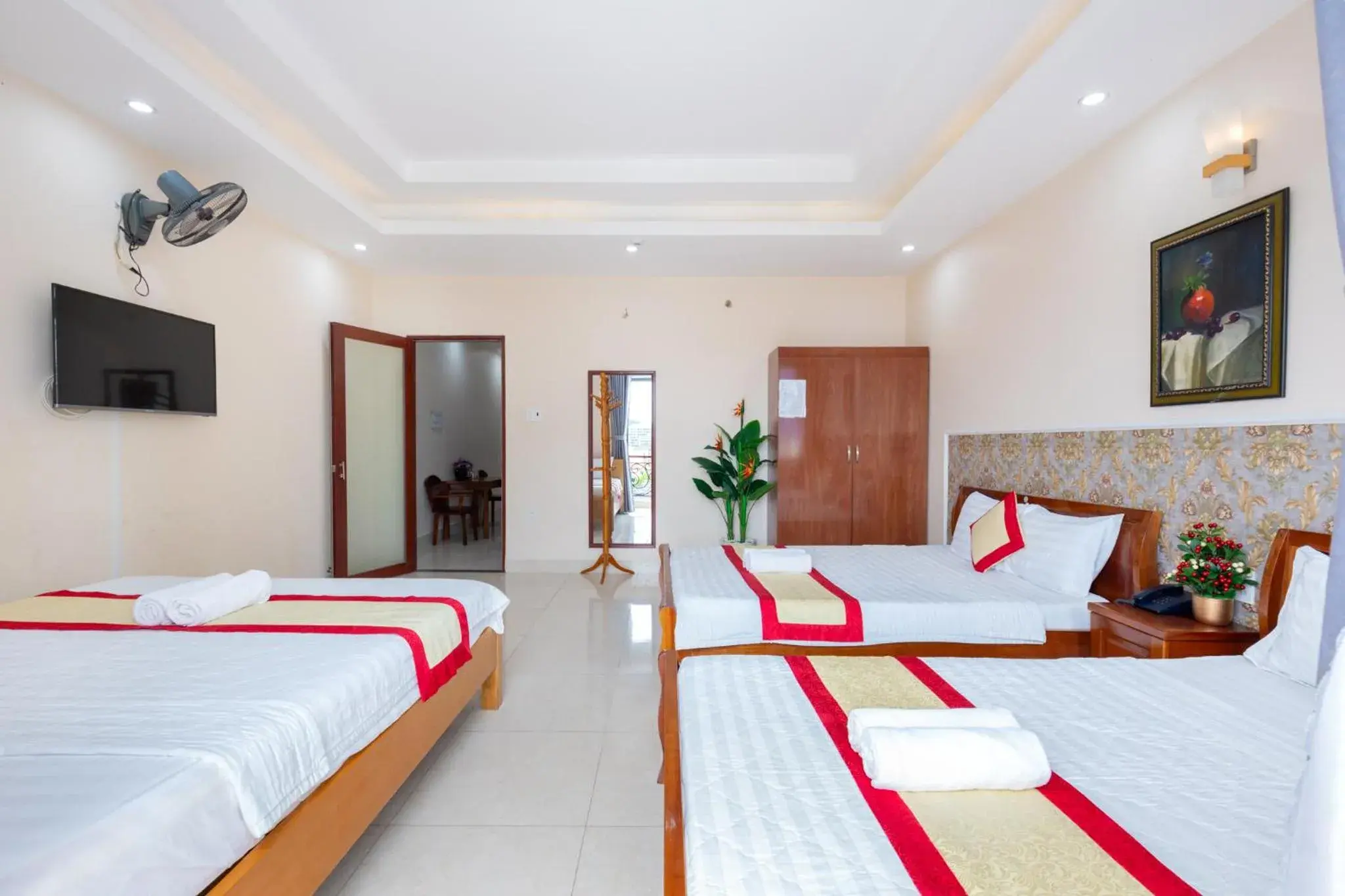 Communal lounge/ TV room, Bed in Biển Vàng Vũng Tàu Hotel Communal lounge/ TV room, Bed in Biển Vàng Vũng Tàu Hotel