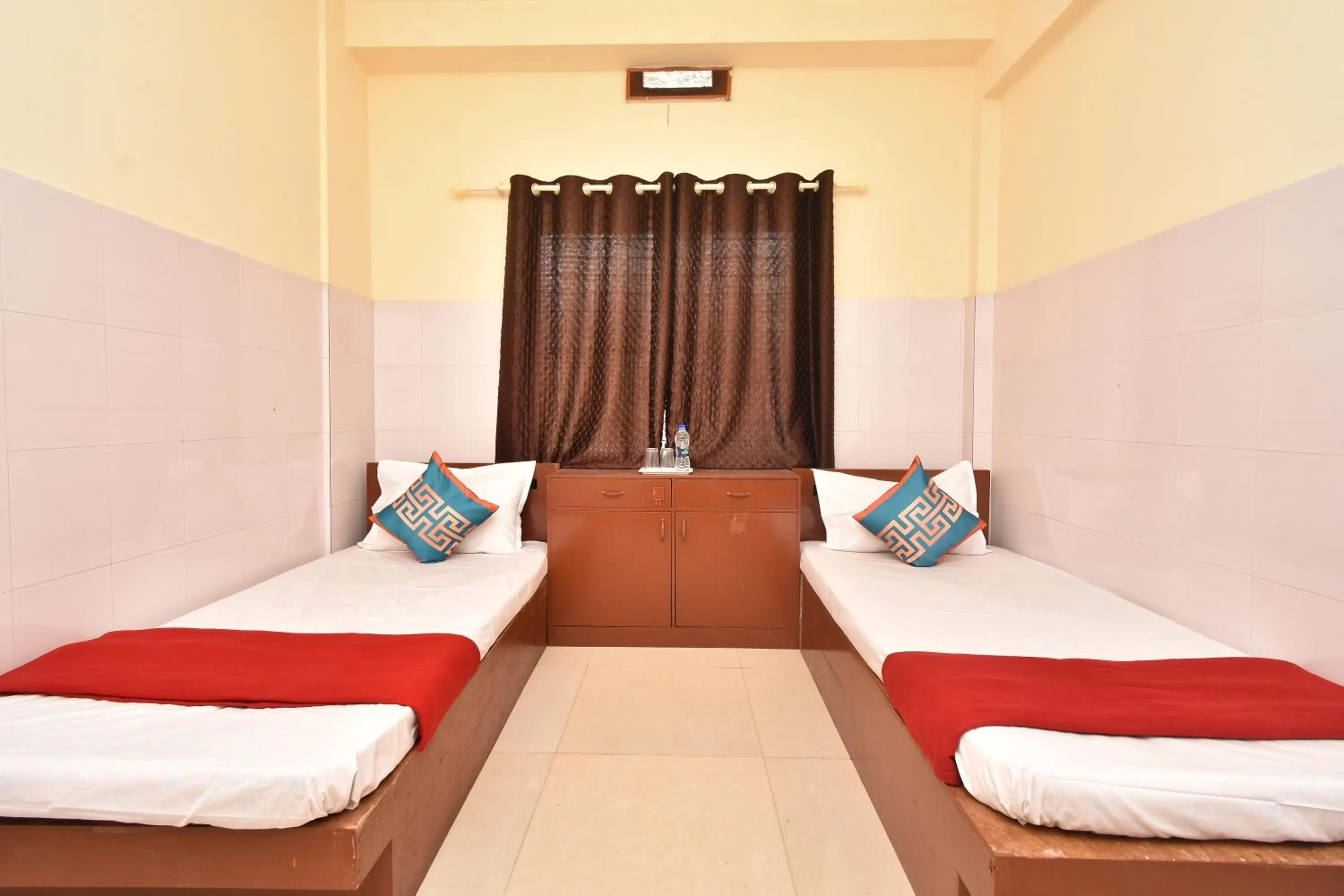 Photo of the whole room, Bed in HOTEL KANNUR CAPITAL CALTEX