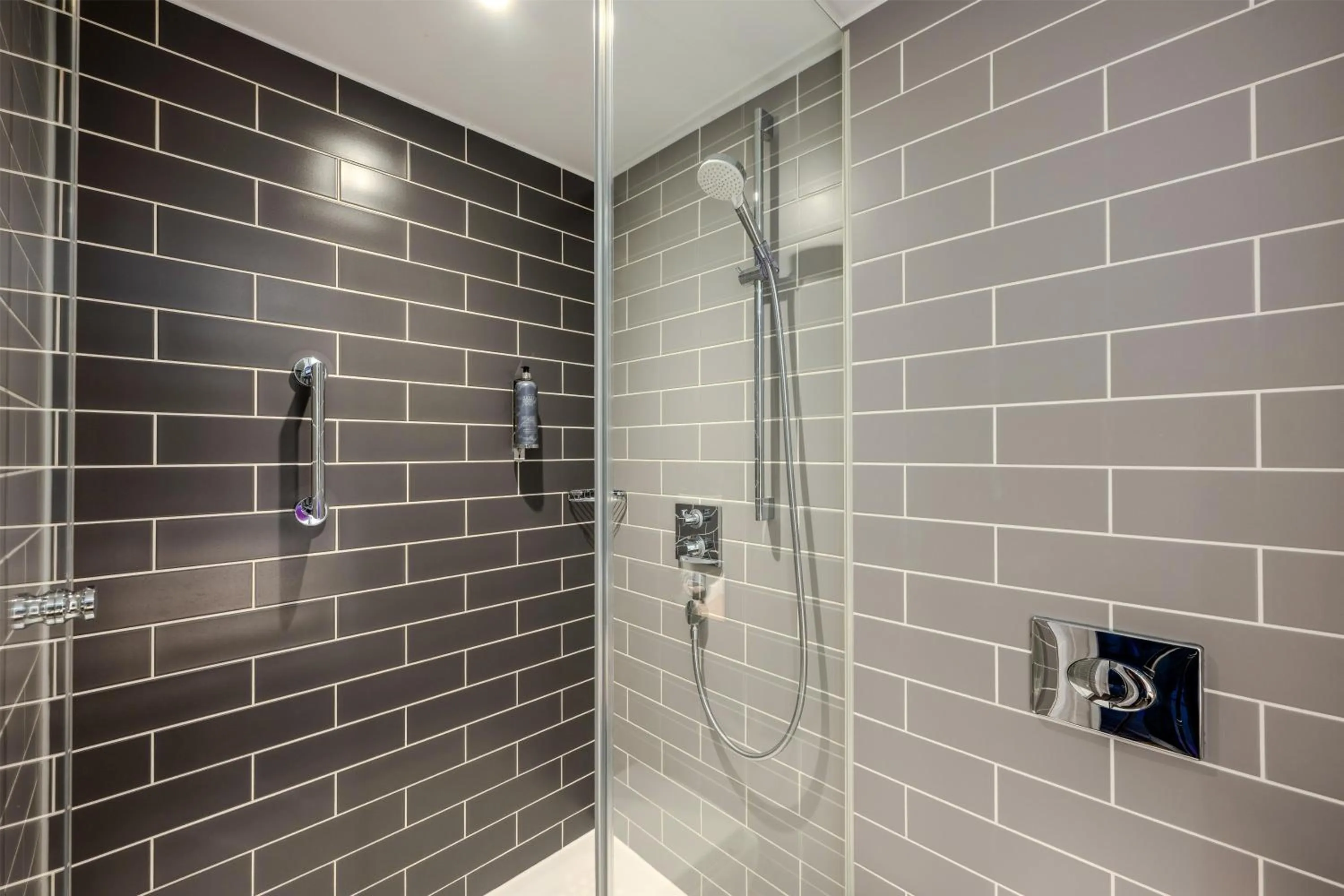 Bathroom in Premier Inn Berlin City Wilmersdorf