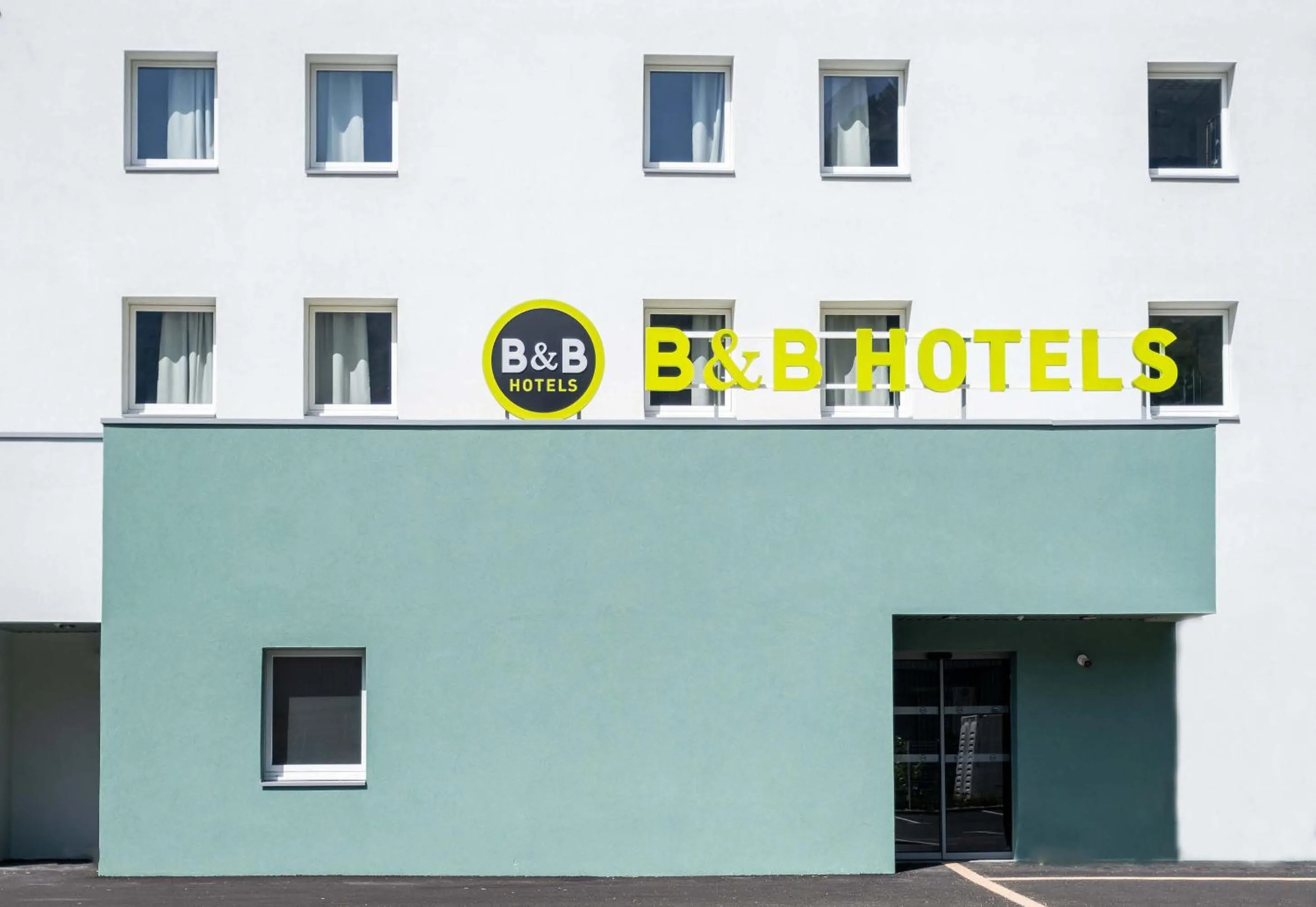 Property building in B&B HOTEL Cluses Sud