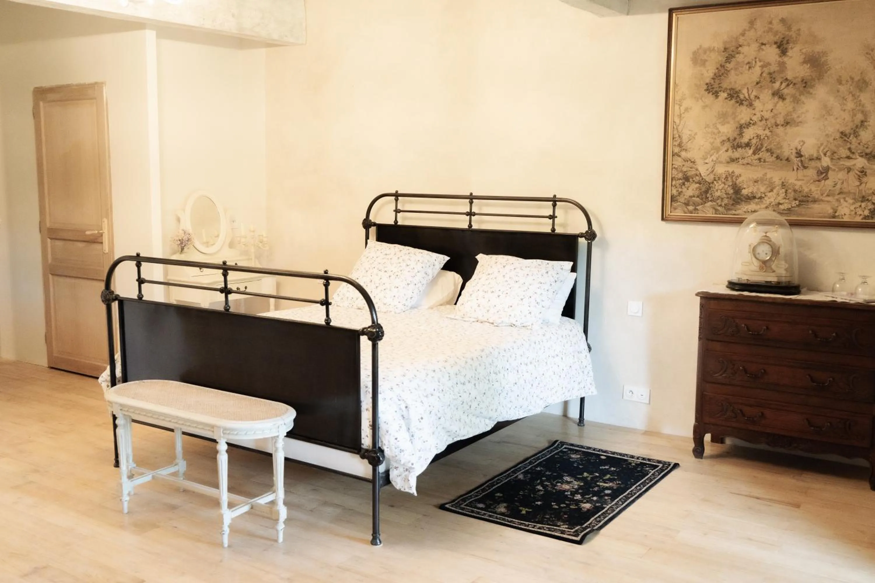 Bed, Bunk Bed in Le domaine de la Rivalière