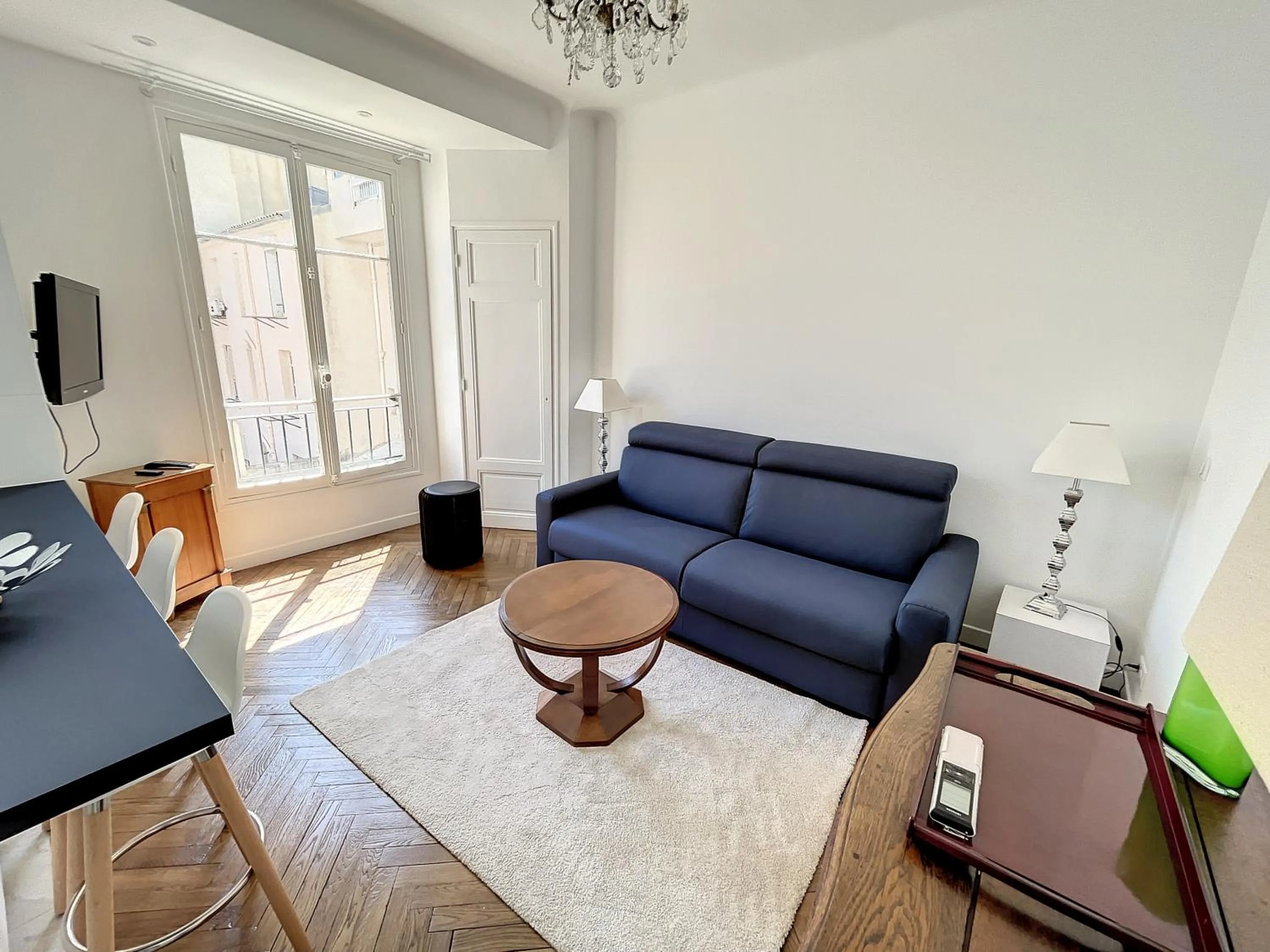 1 bedroom Palais Hoche Cannes 5 mins from the Croisette Cannes Riviera 226