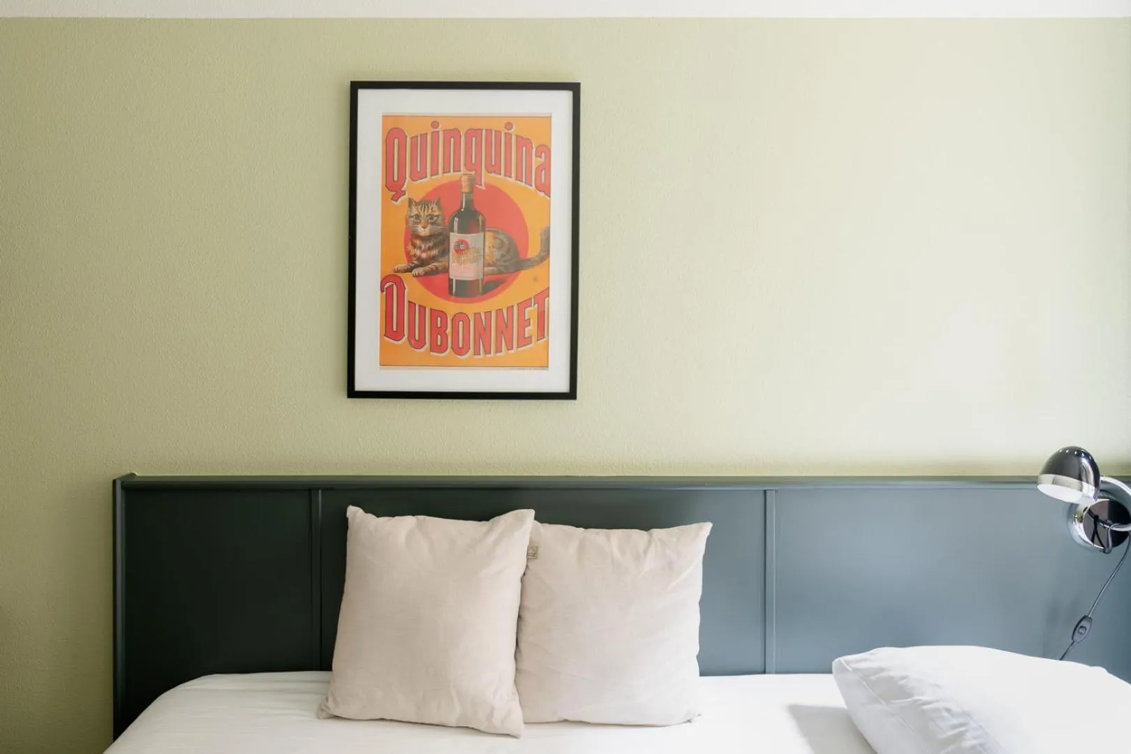 Bed in Hotel La Bohème