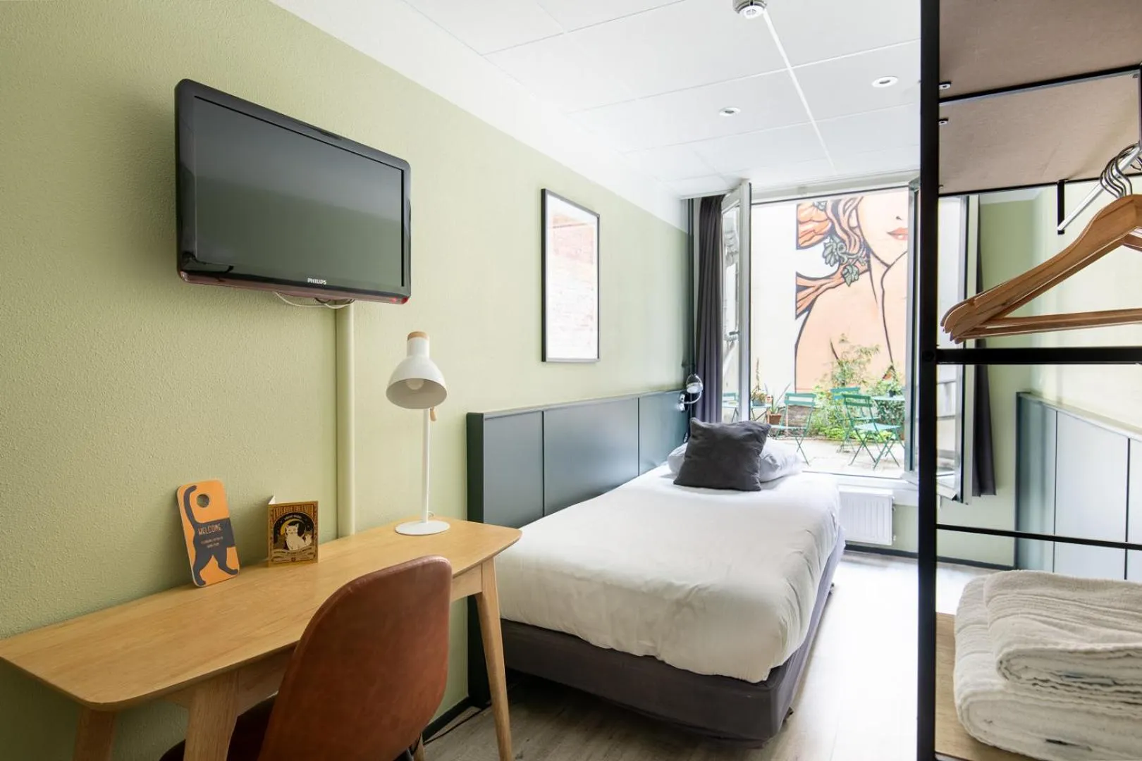 Bed in Hotel La Bohème