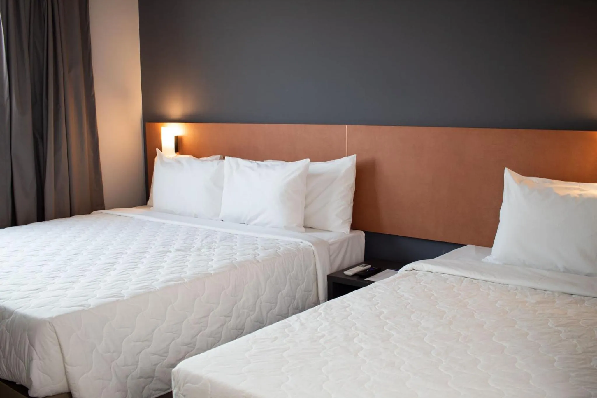 Bedroom, Bed in Comfort Hotel Presidente Prudente