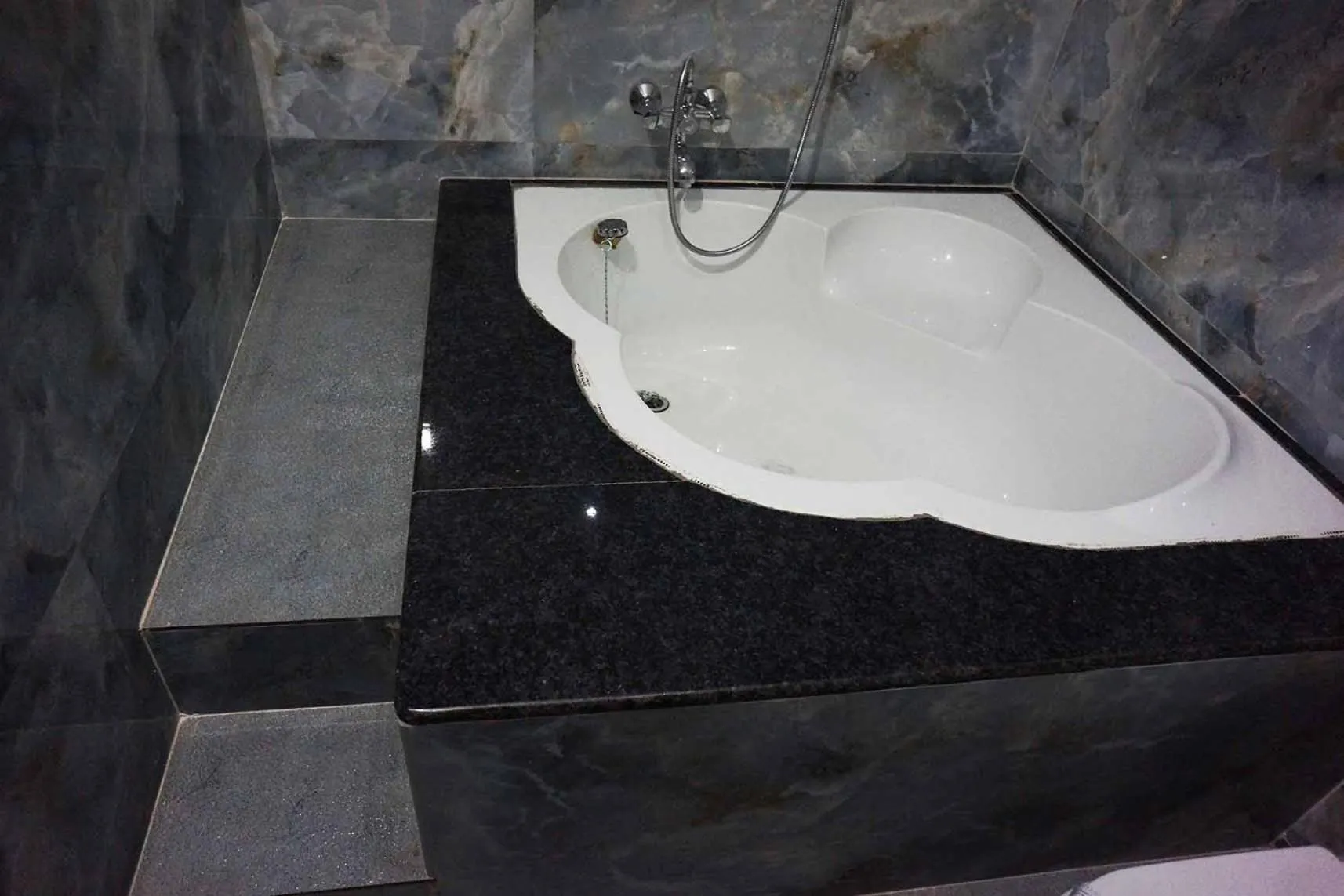 Hot Tub in Elite Resort