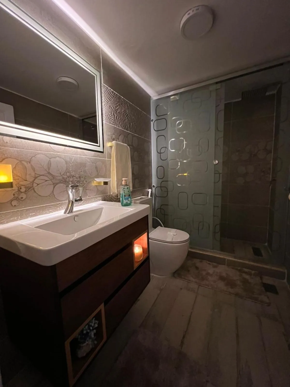 Bathroom in downtown Family Suites