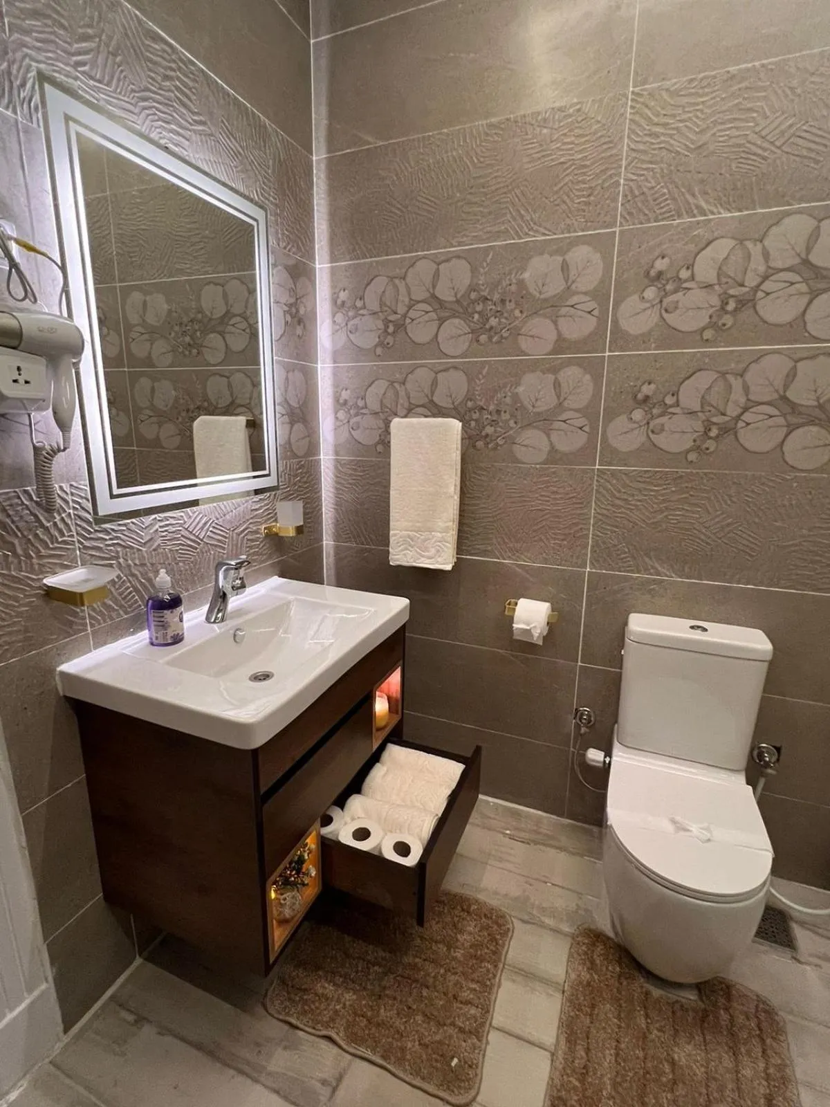 Bathroom in downtown Family Suites