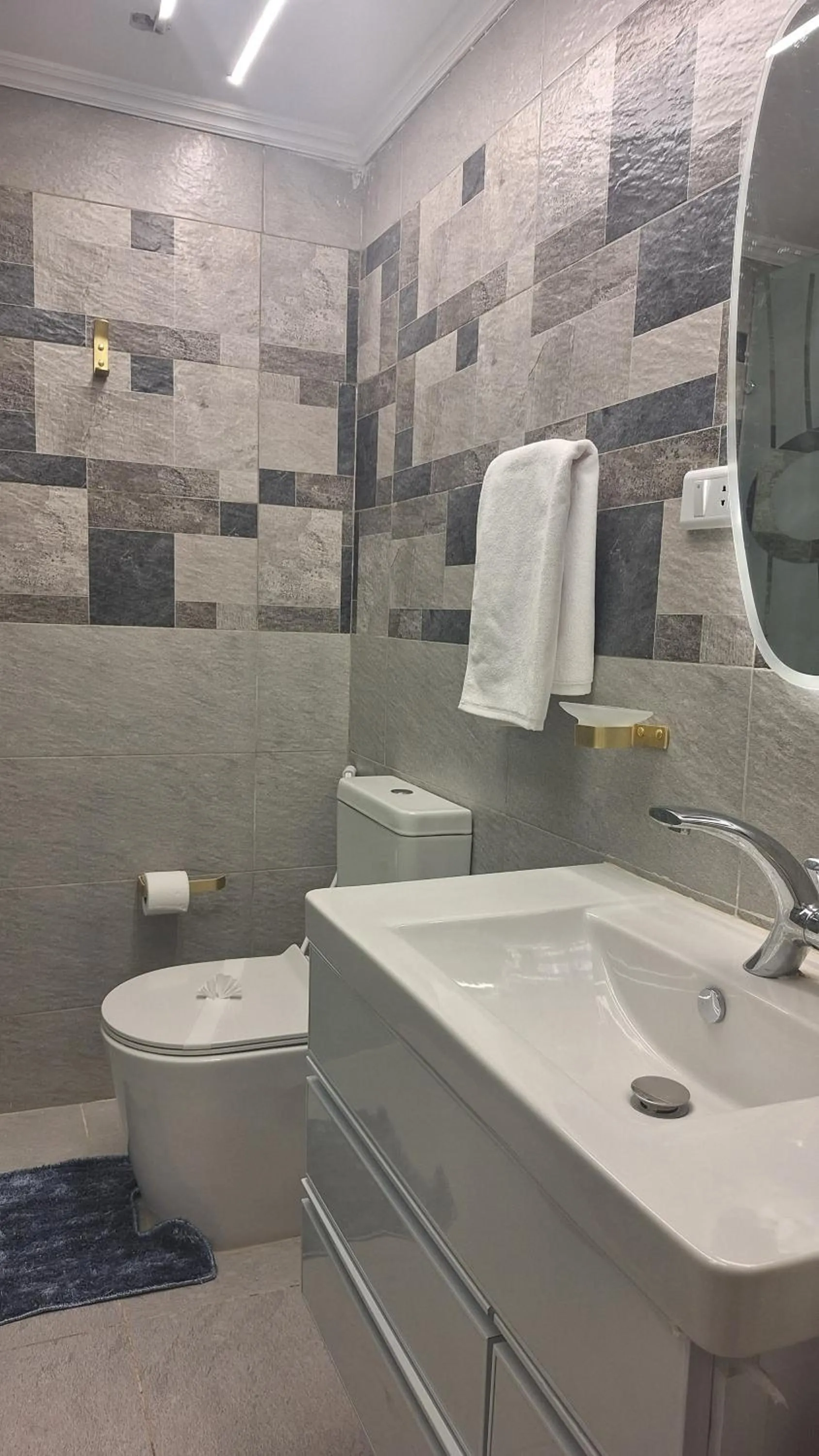 Toilet in downtown Family Suites