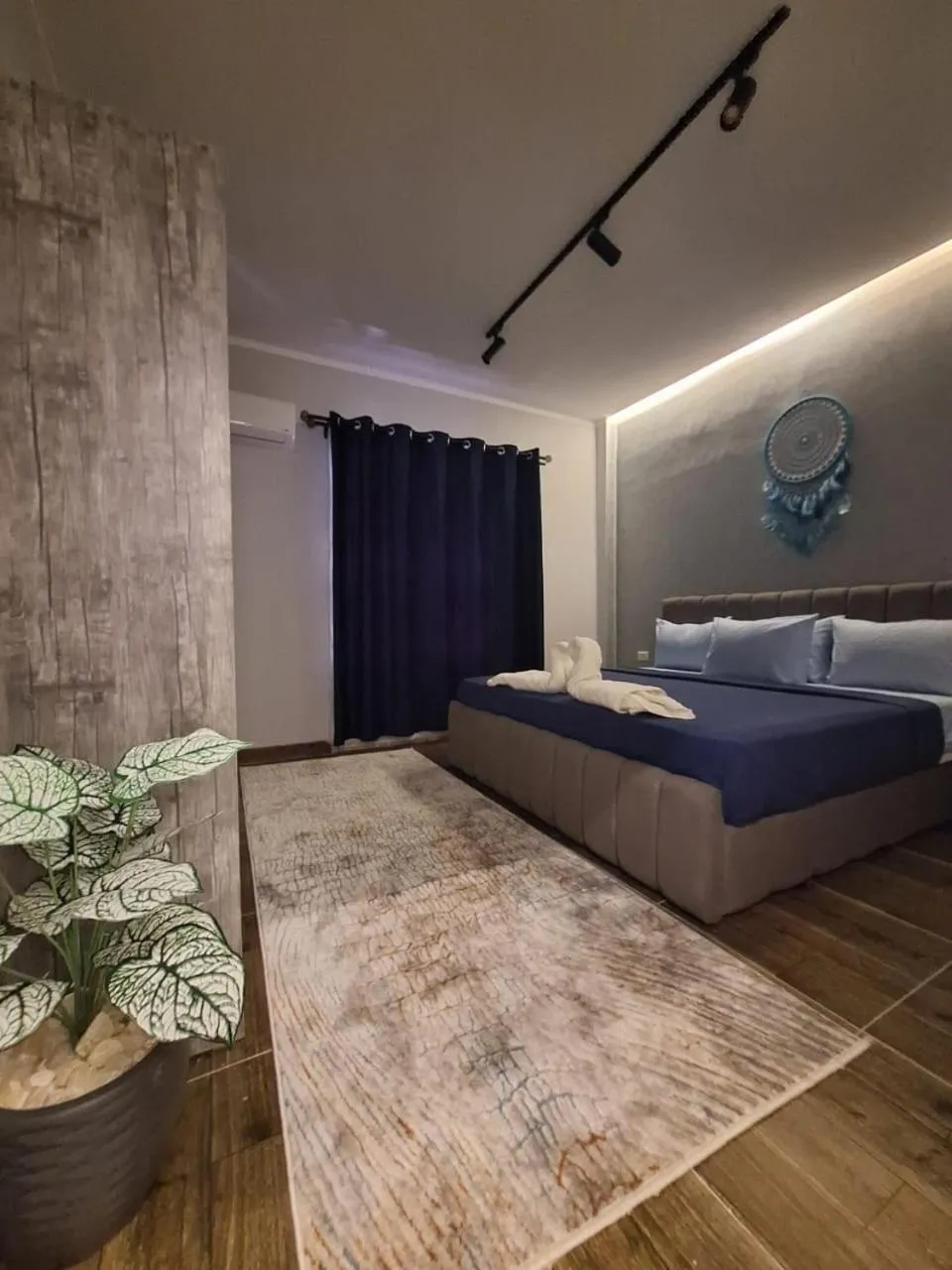 Bedroom, Bed in downtown Family Suites