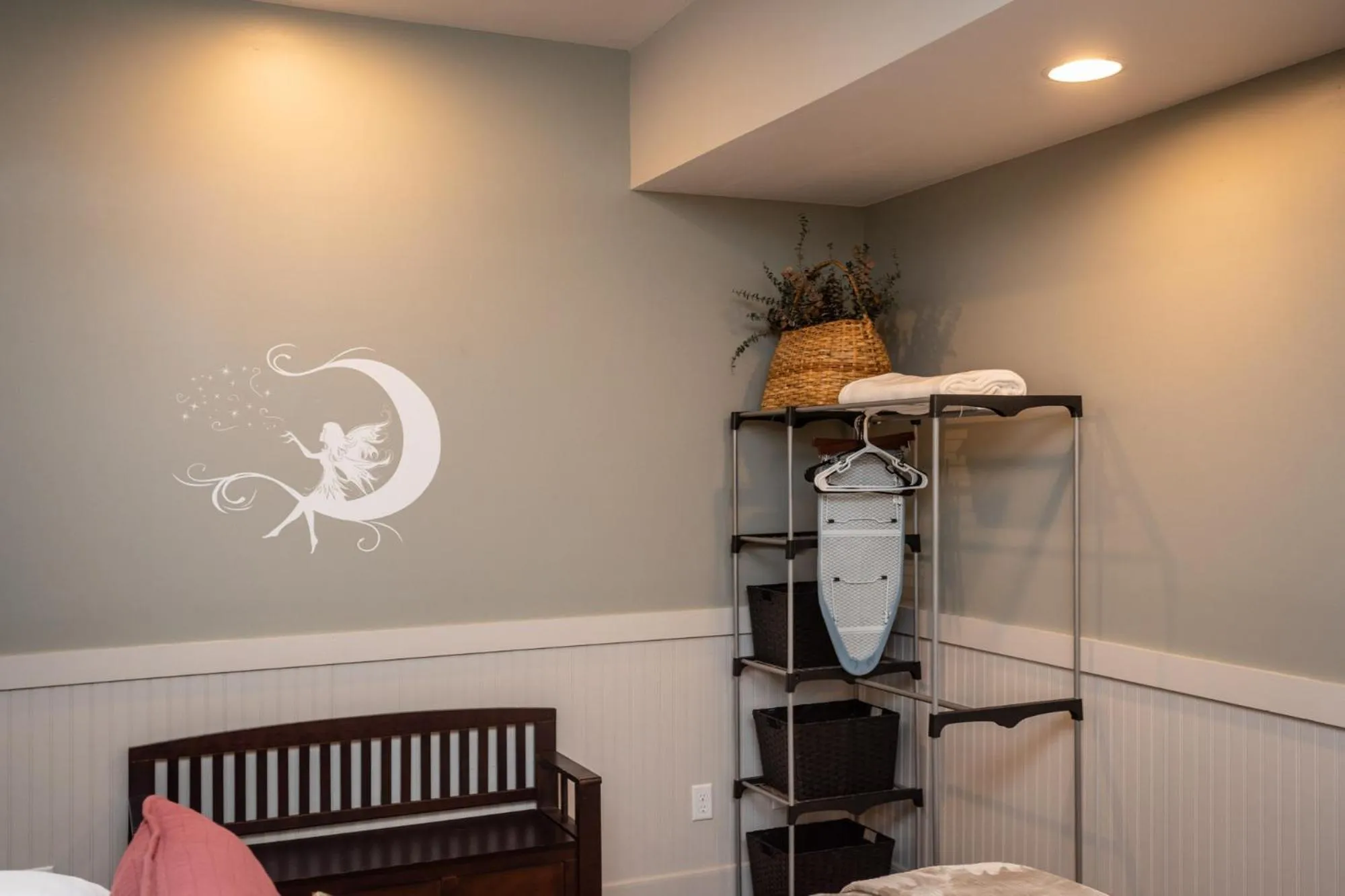 wardrobe in By the Side of the Road Inn & Cottages