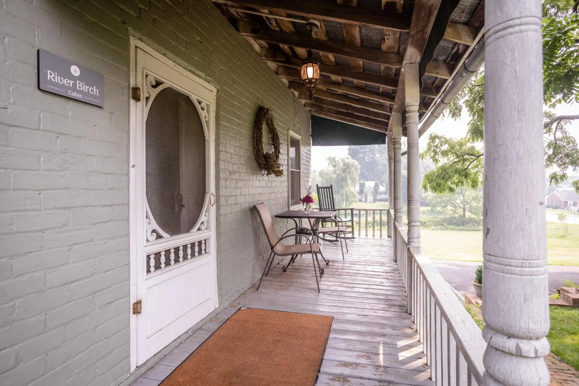 Day in By the Side of the Road Inn & Cottages