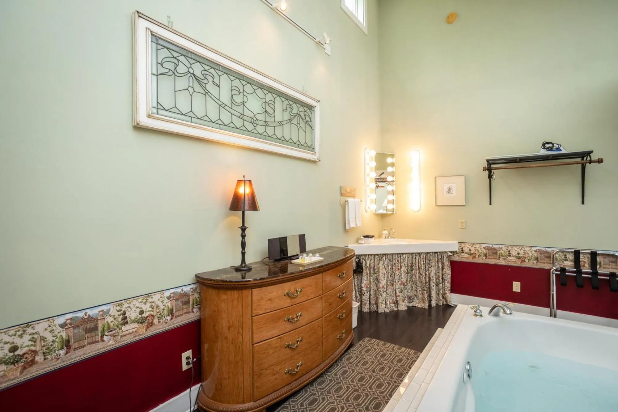 Bathroom in By the Side of the Road Inn & Cottages