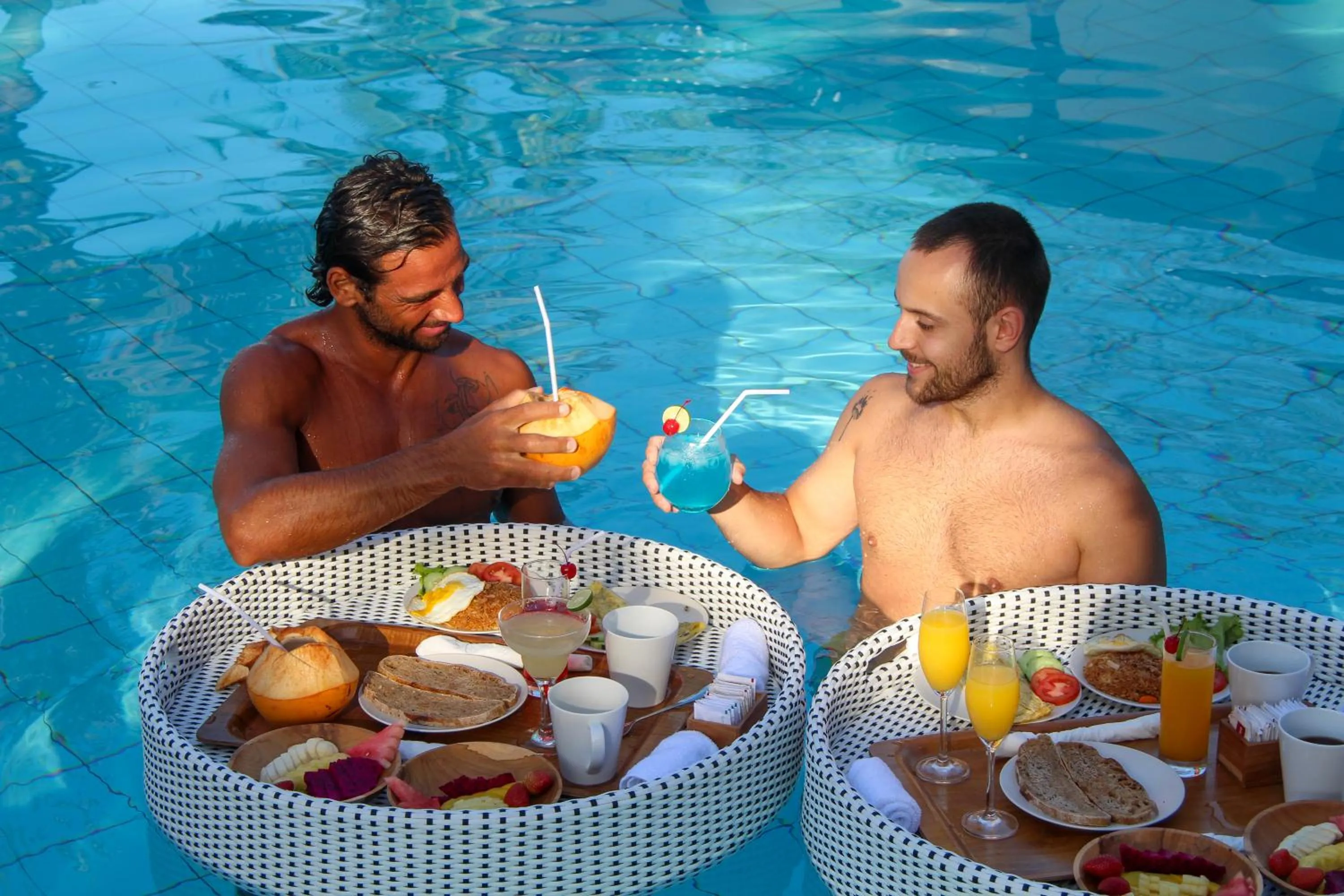 Restaurant/places to eat in Bali Hai Island Resort