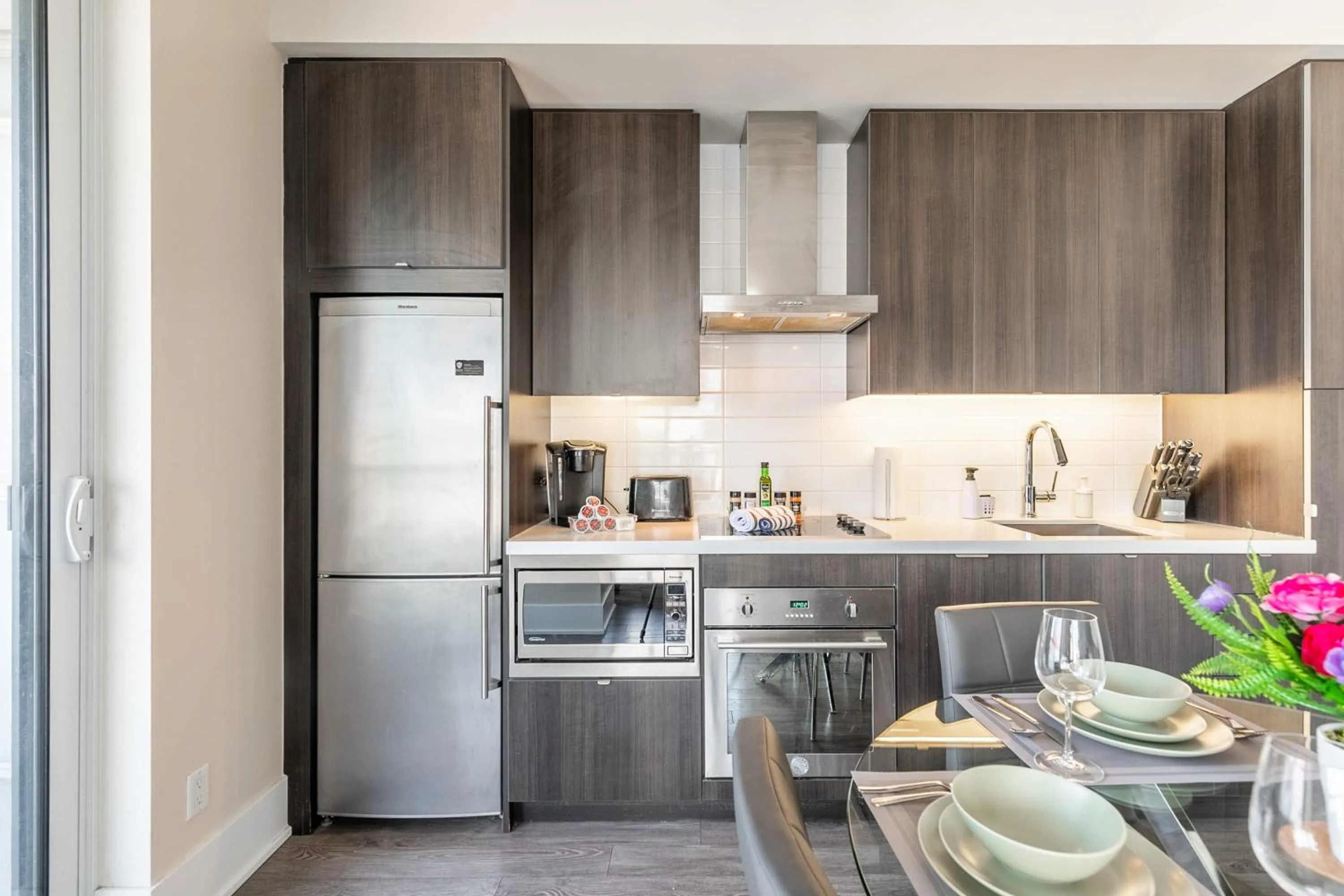 Coffee/tea facilities in Luxury 1BR Condo - King Bed - Stunning City Views