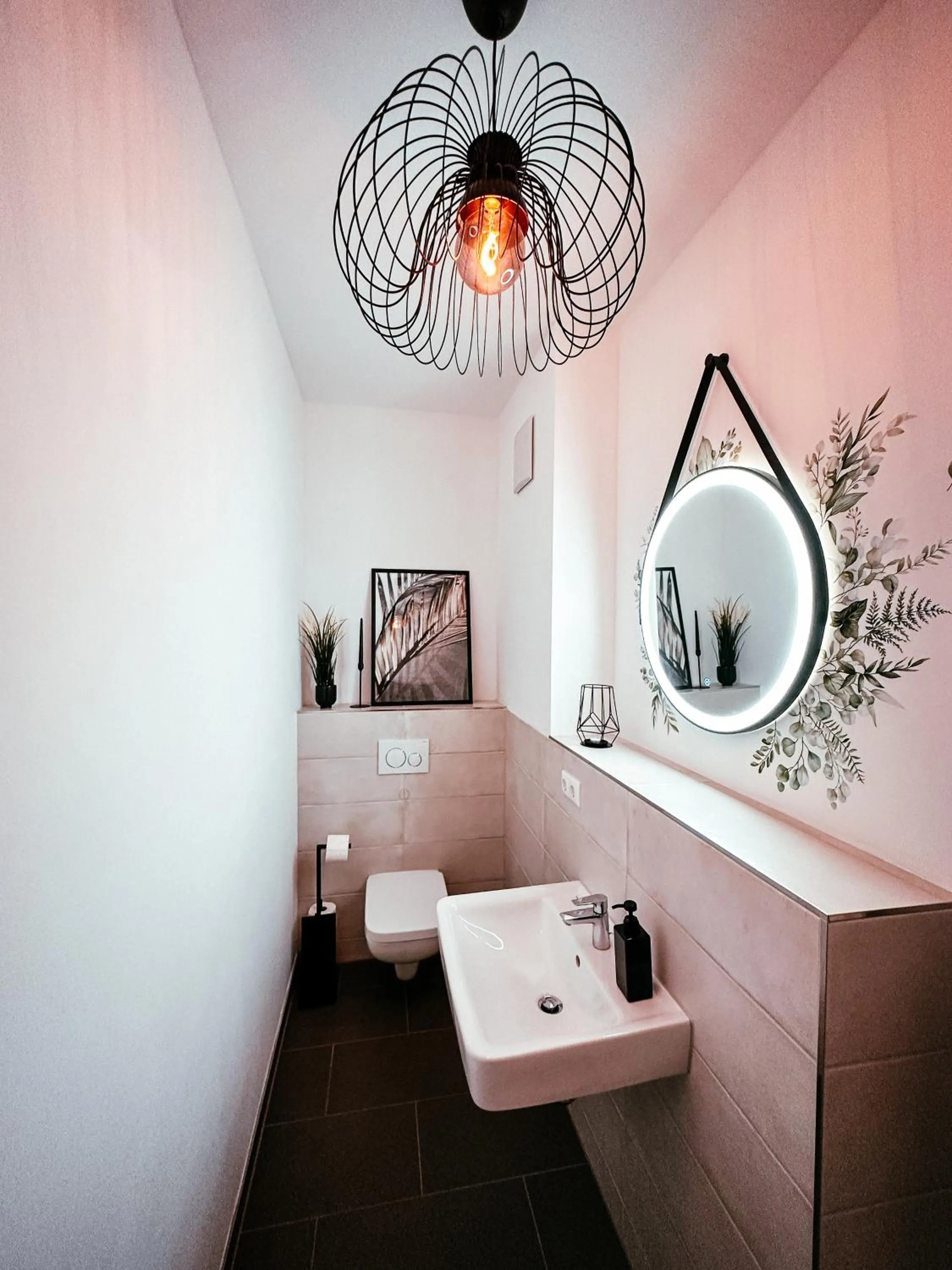 Bathroom in Oasis Appart - Wohnen im Königspark - Elbhang Dresden - große Terrasse - Netflix - TG