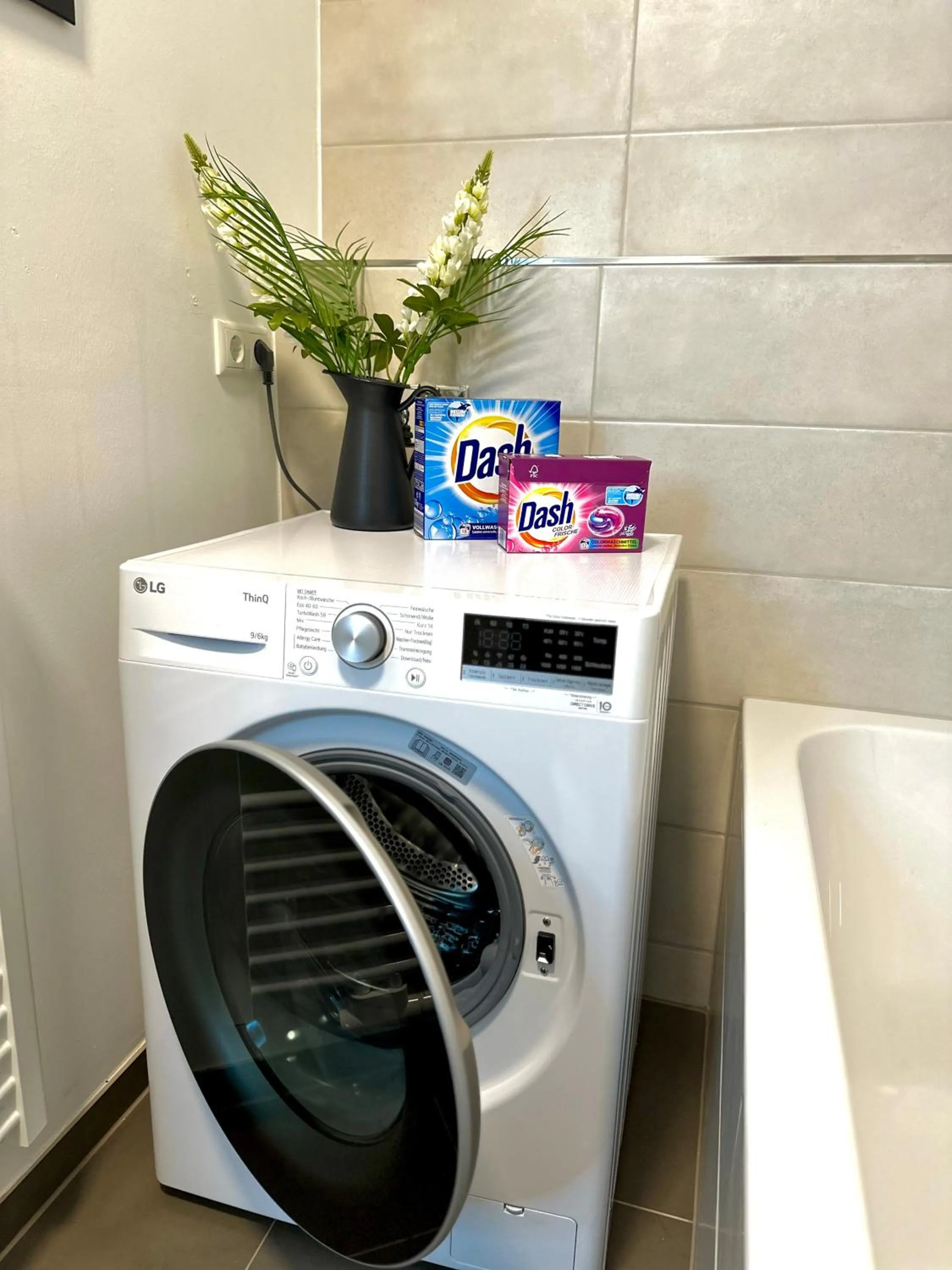 Bathroom in Oasis Appart - Wohnen im Königspark - Elbhang Dresden - große Terrasse - Netflix - TG