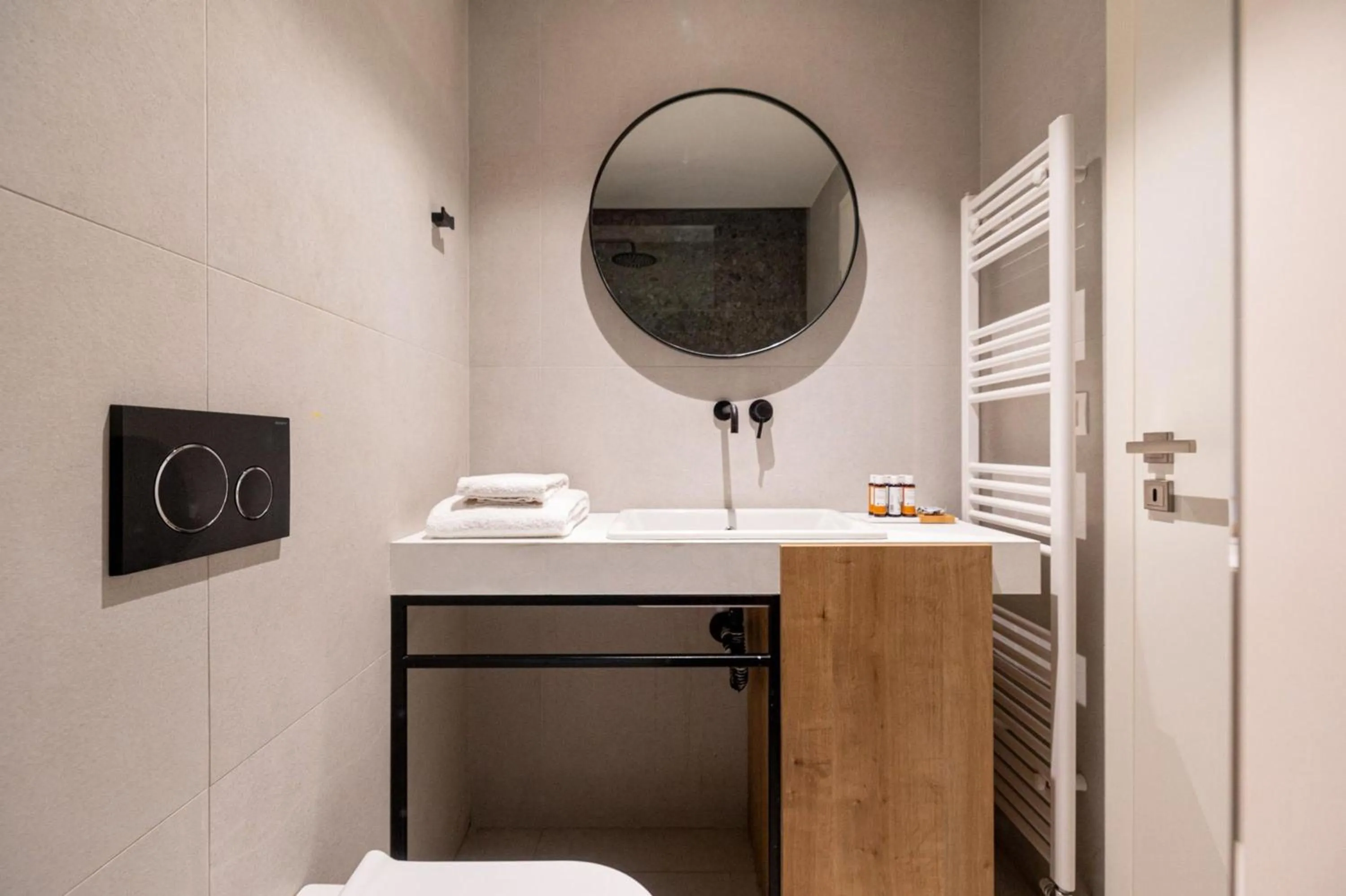 Earth Boutique Apartments next to Stavros Niarchos