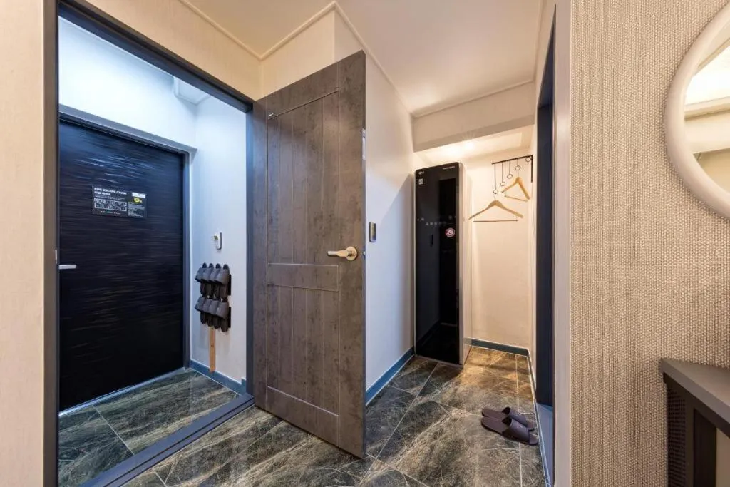 Ballantine Business Hotel