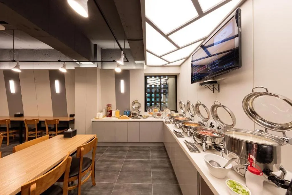 Ballantine Business Hotel