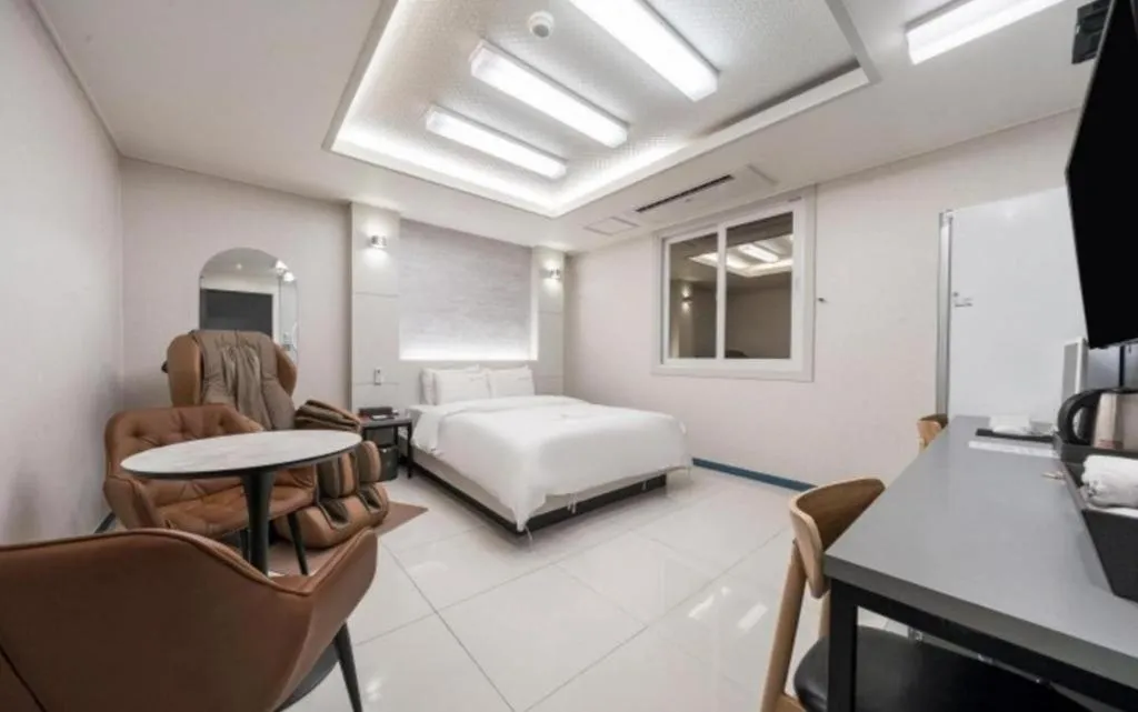 Ballantine Business Hotel