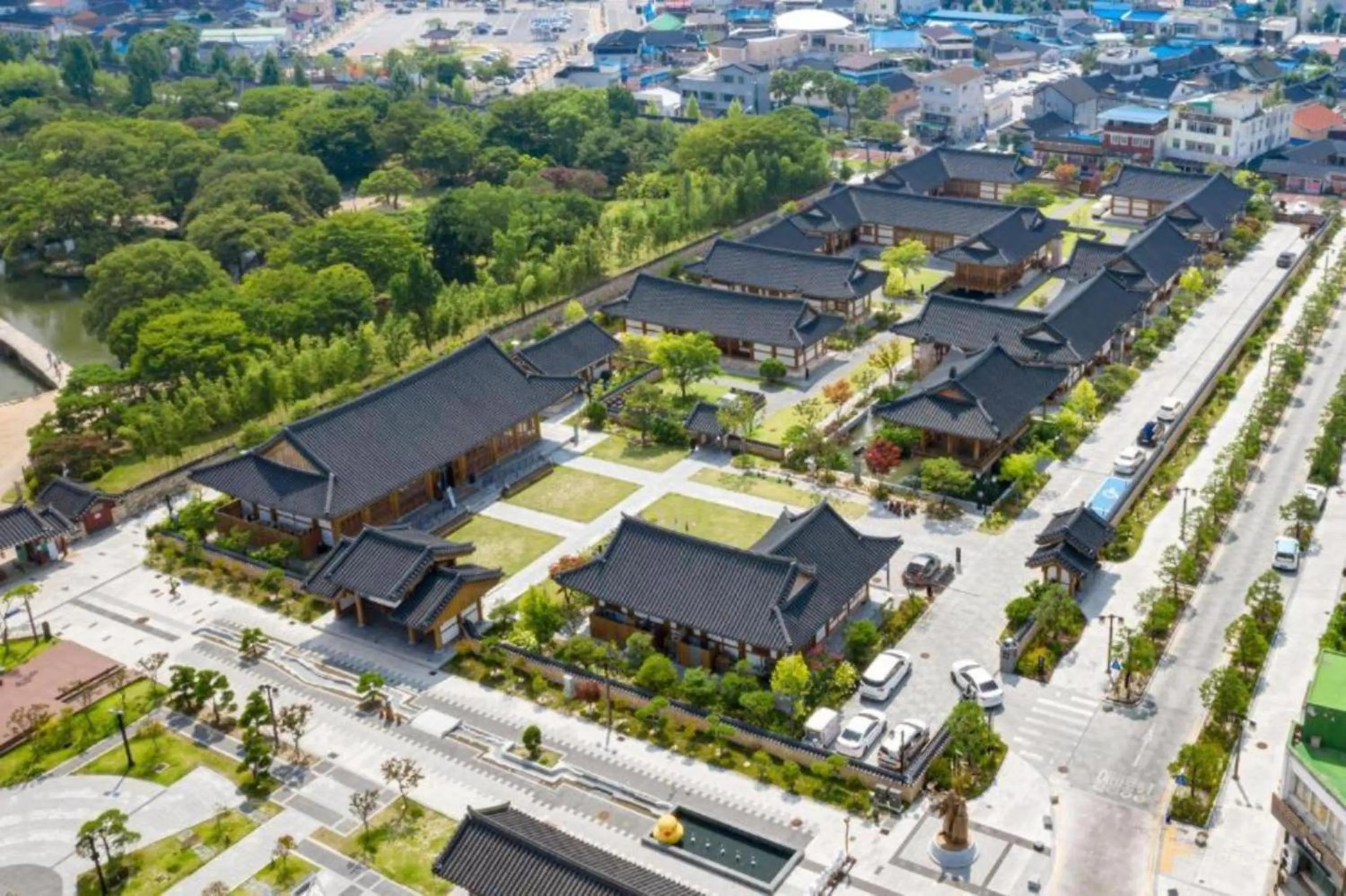 Hanok Stay Namwonyechon by Kensington