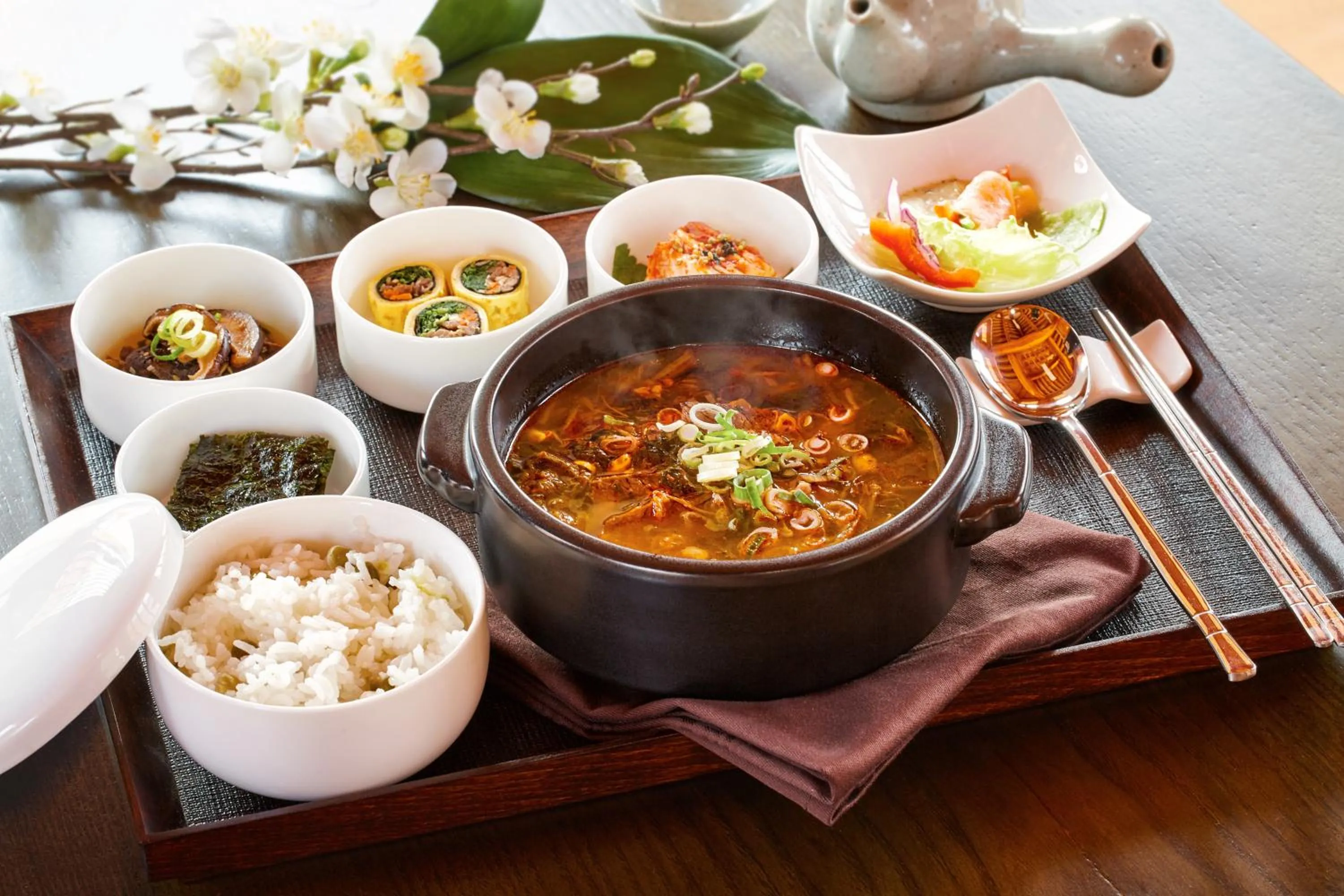 Breakfast in Hanok Stay Namwonyechon by Kensington