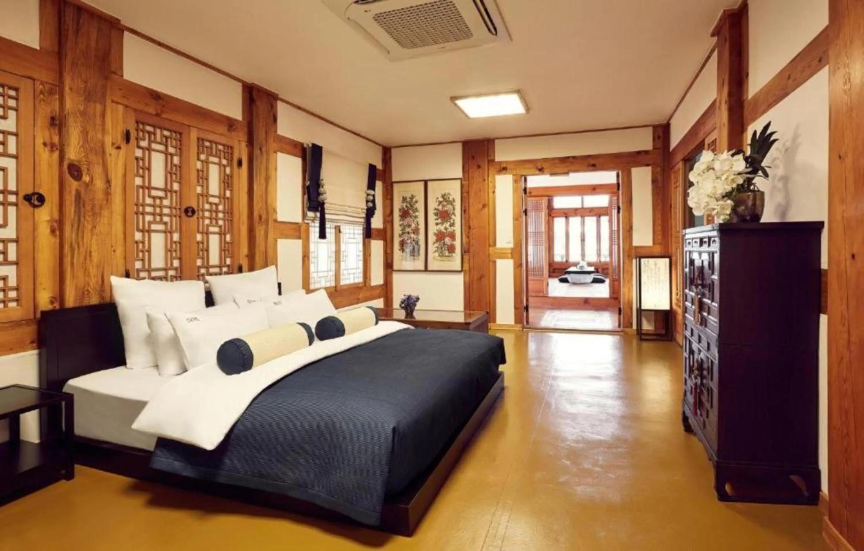 Hanok Stay Namwonyechon by Kensington